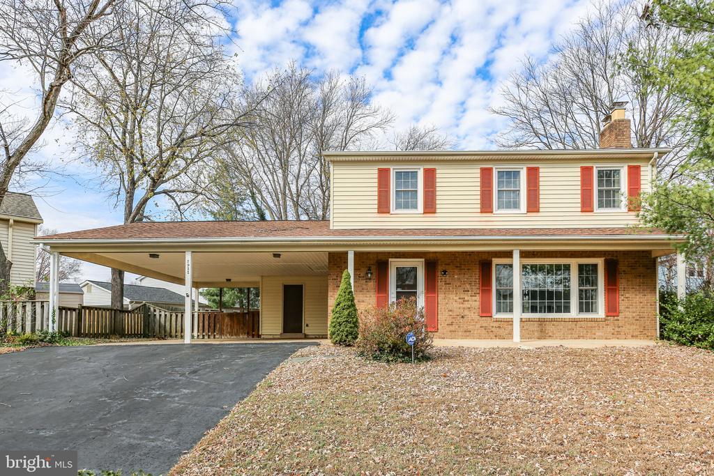 Springfield, Virginia, 22153, United States, 4 Bedrooms Bedrooms, ,4 BathroomsBathrooms,Residential,For Sale,1992836