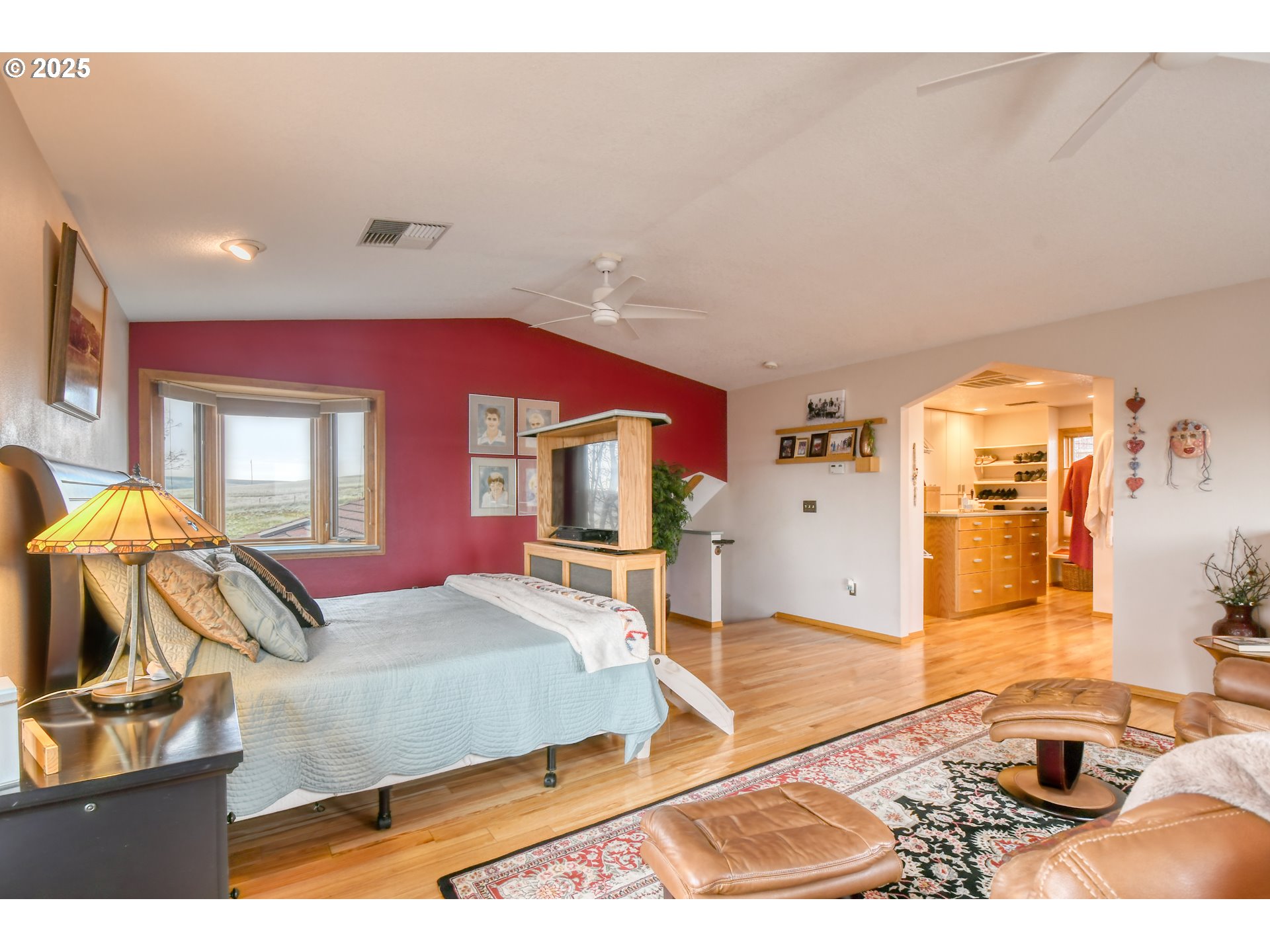 Pendleton, Oregon, 97801, United States, 5 Bedrooms Bedrooms, ,5 BathroomsBathrooms,Residential,For Sale,1691244
