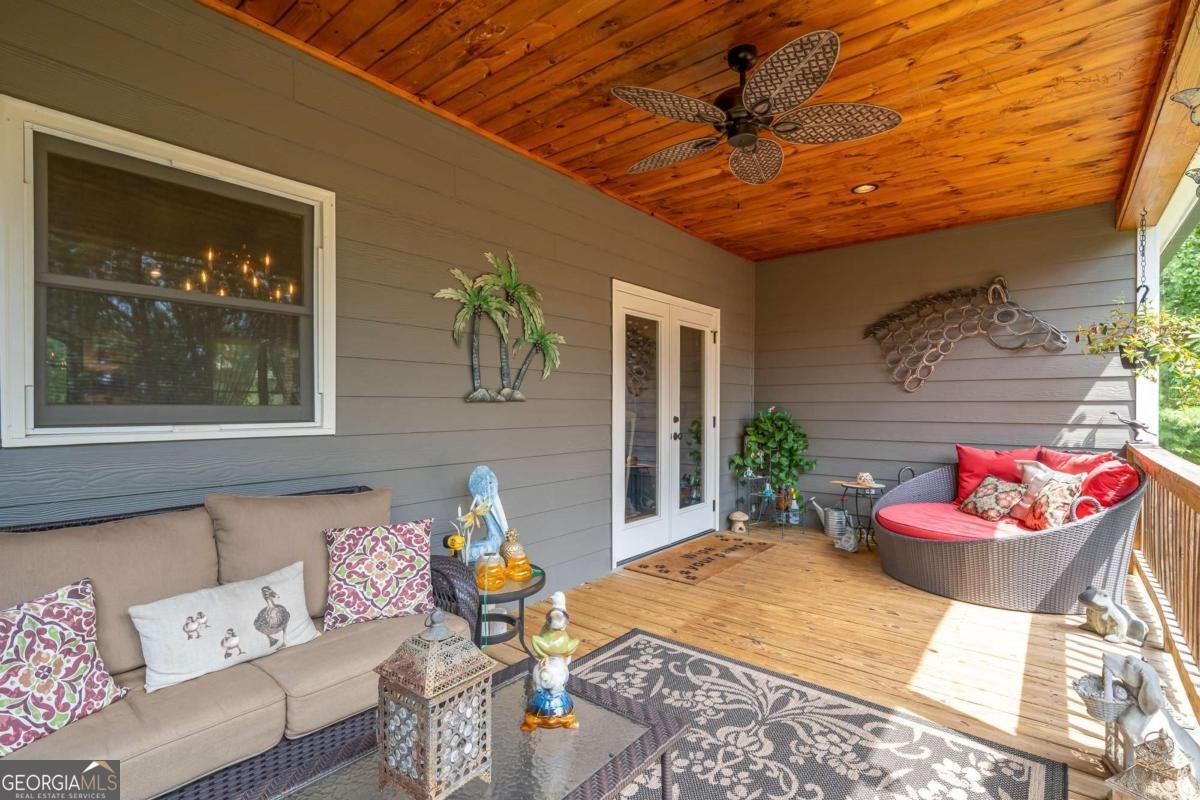 Talking Rock, Georgia, 30175, United States, 3 Bedrooms Bedrooms, ,2 BathroomsBathrooms,Residential,For Sale,1972070