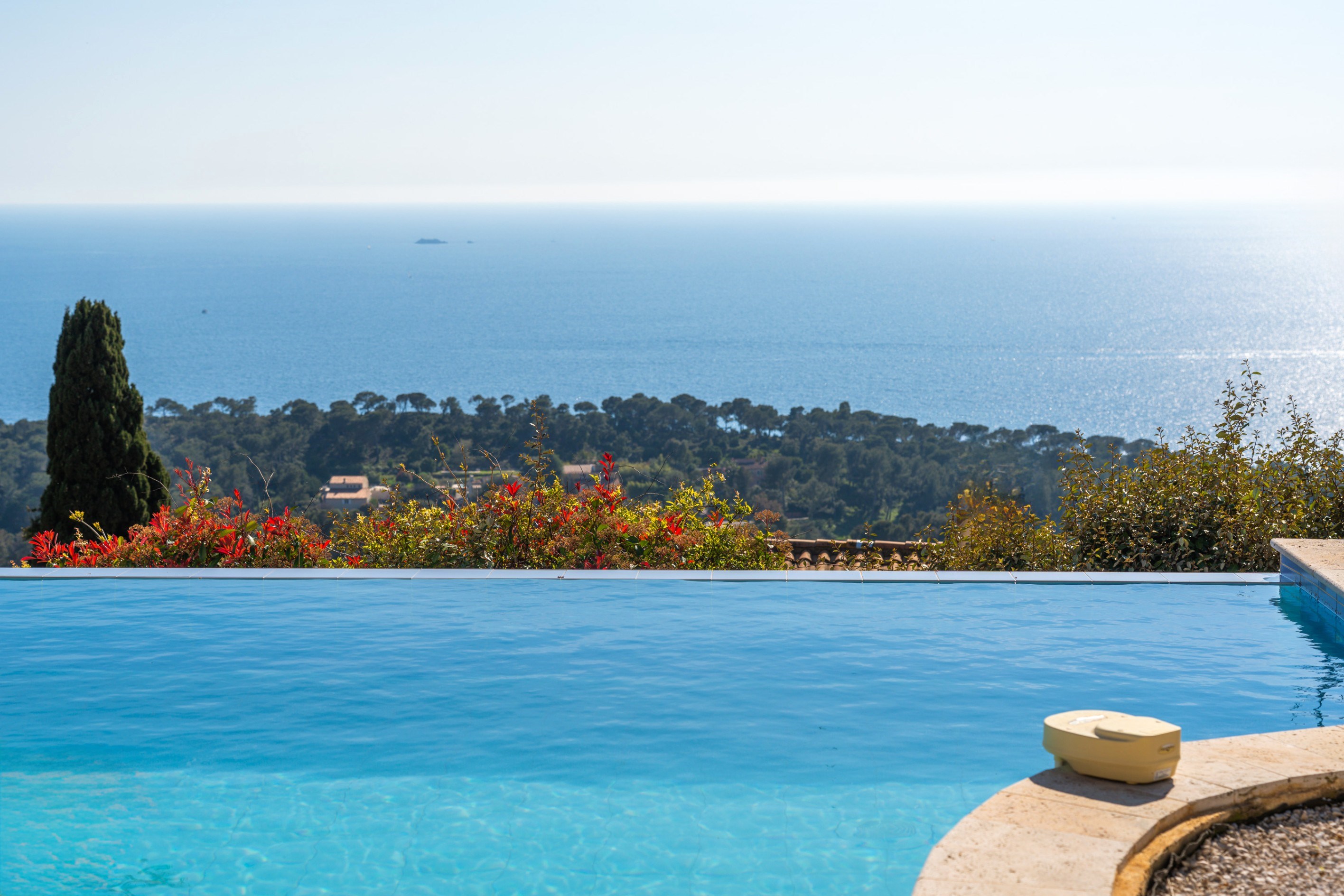  Carqueiranne – Architect-Designed Villa with Panoramic Sea View - 物件實景