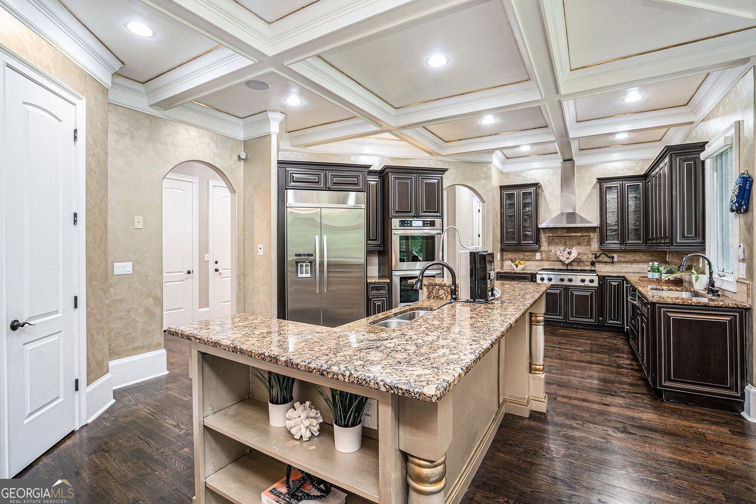 Atlanta, Georgia, 30331, United States, 6 Bedrooms Bedrooms, ,6 BathroomsBathrooms,Residential,For Sale,1929933