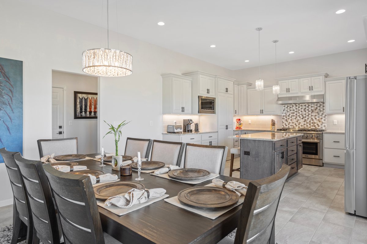 Cheyenne, Wyoming, 82009, United States, 5 Bedrooms Bedrooms, ,3 BathroomsBathrooms,Residential,For Sale,1982356