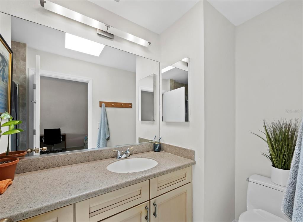 Longboat Key, Florida, 34228, United States, 2 Bedrooms Bedrooms, ,3 BathroomsBathrooms,Residential,For Sale,1942168