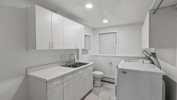 Southborough, Massachusetts, 01772, United States, 4 Bedrooms Bedrooms, ,3 BathroomsBathrooms,Residential,For Sale,1981487