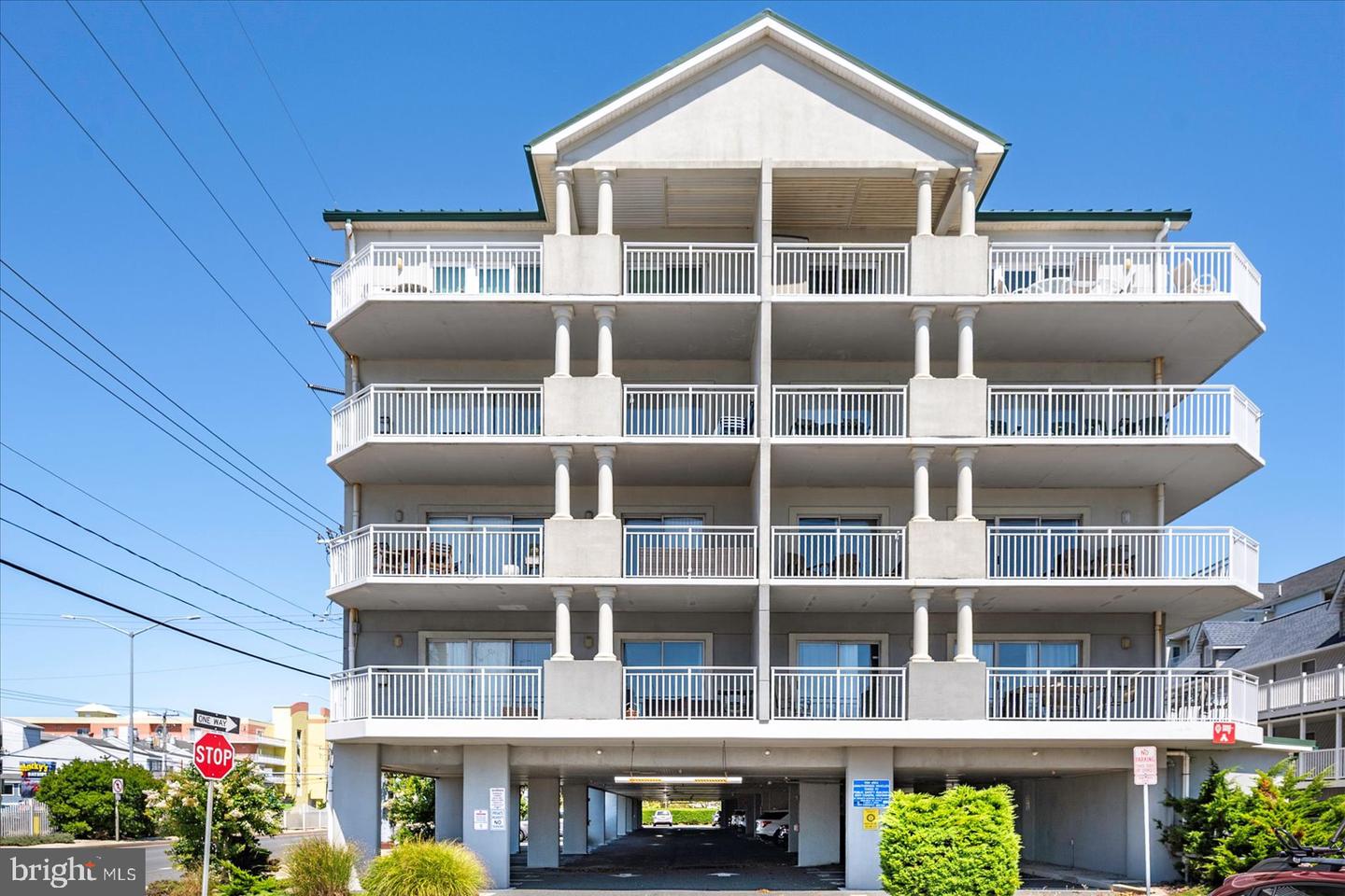 Ocean City, Maryland, 21842, United States, 3 Bedrooms Bedrooms, ,2 BathroomsBathrooms,Residential,For Sale,1947953