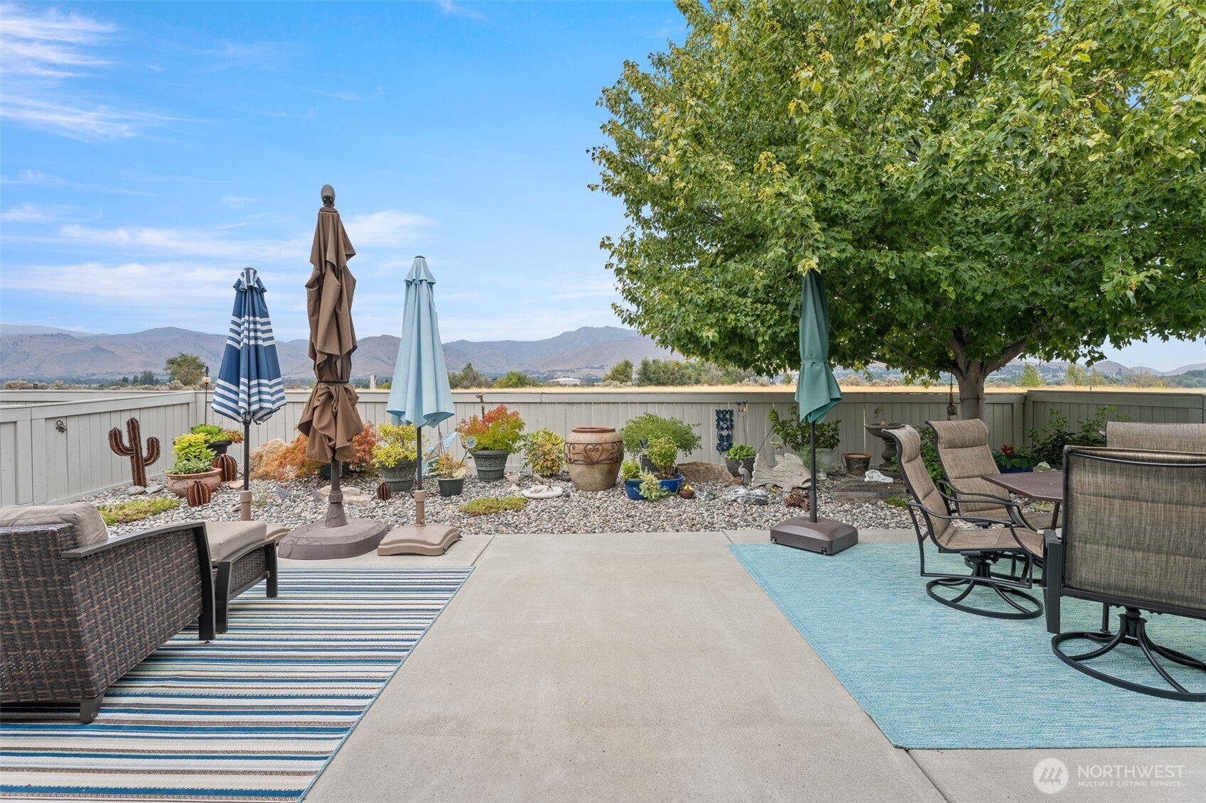 East Wenatchee, Washington, 98802, United States, 3 Bedrooms Bedrooms, ,1 BathroomBathrooms,Residential,For Sale,1934190