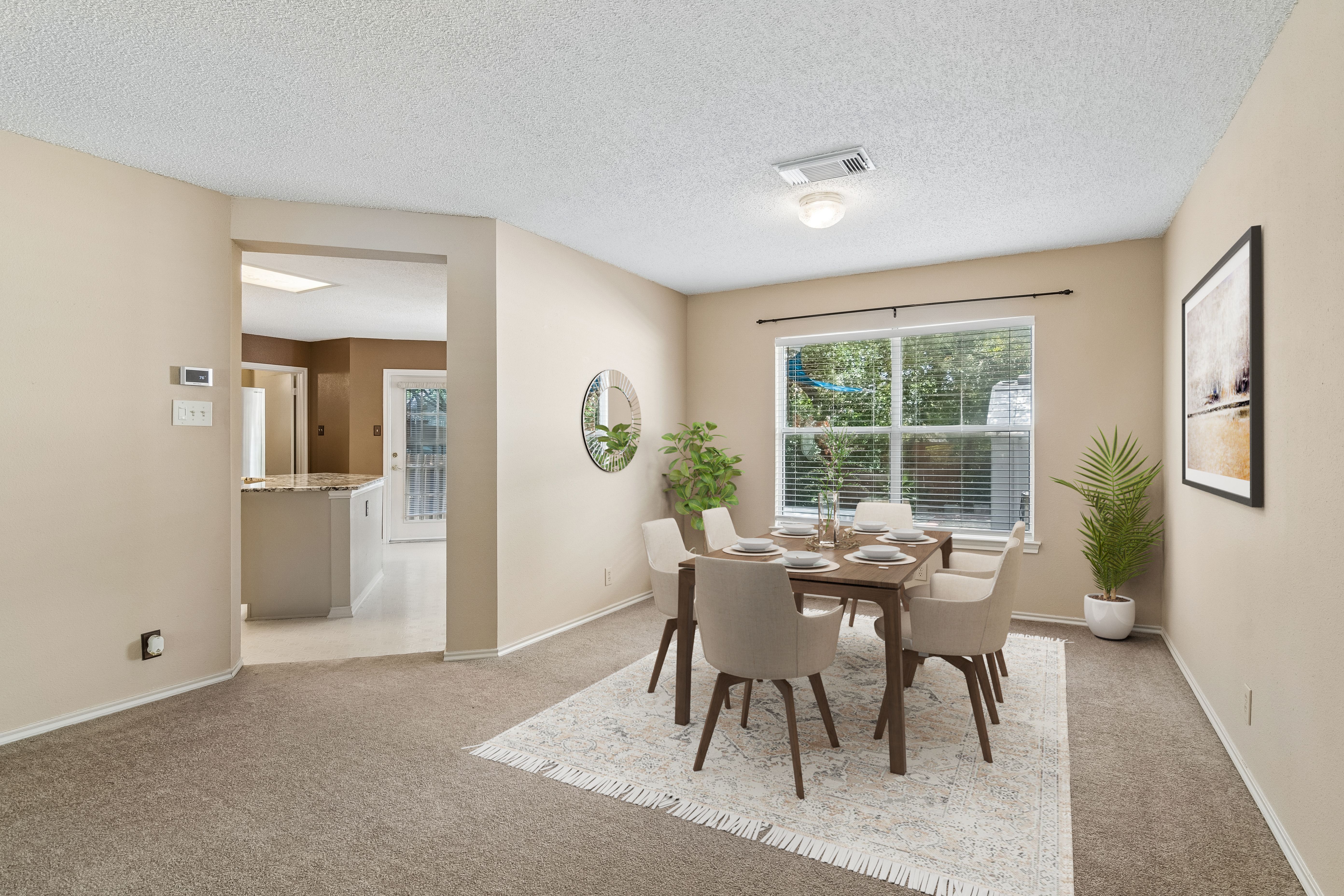  Stylish Two-Story in Huntington Place - 物件實景