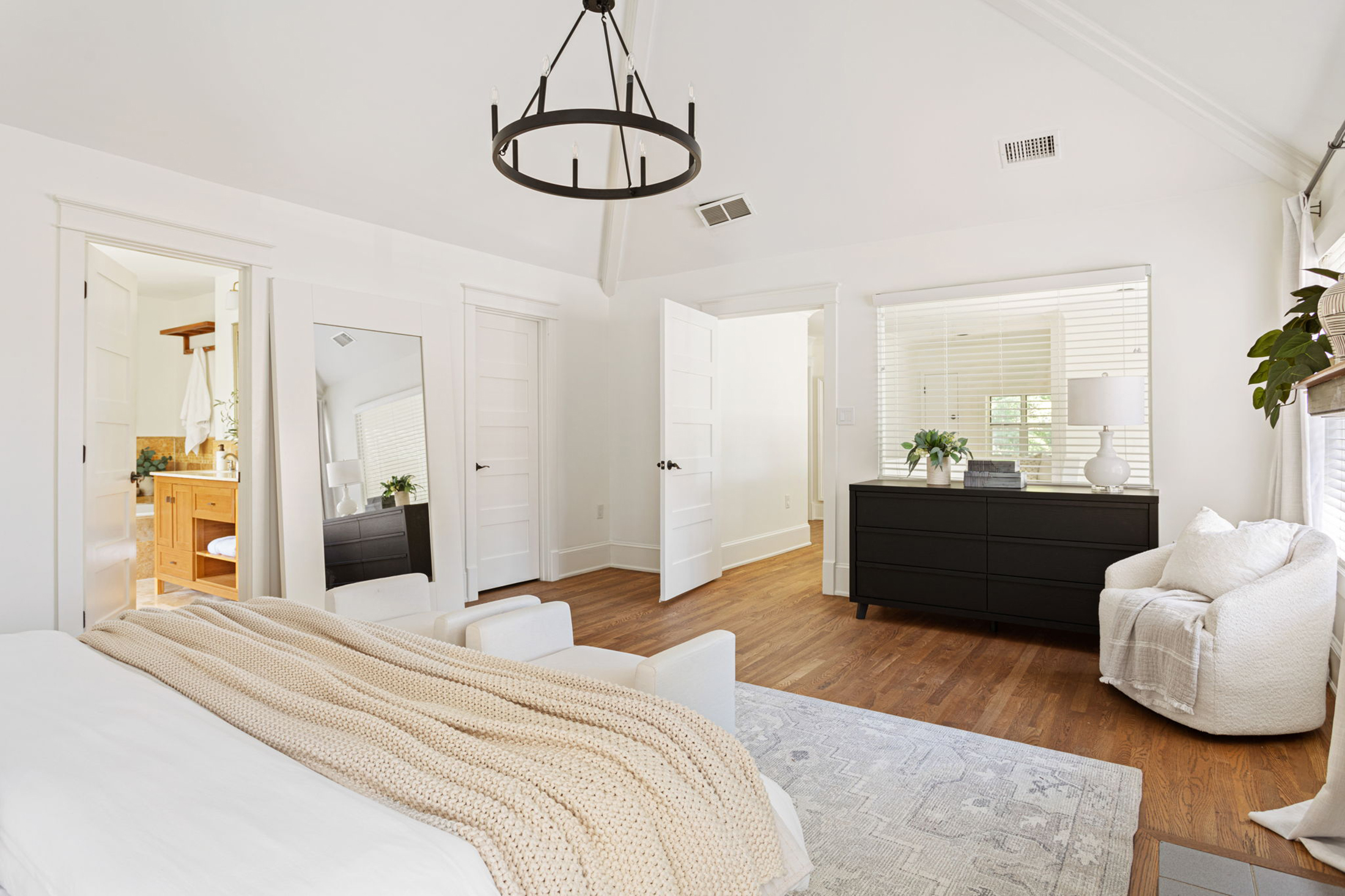  Beautifully Renovated Residence in Brookhaven Fields - 物件實景