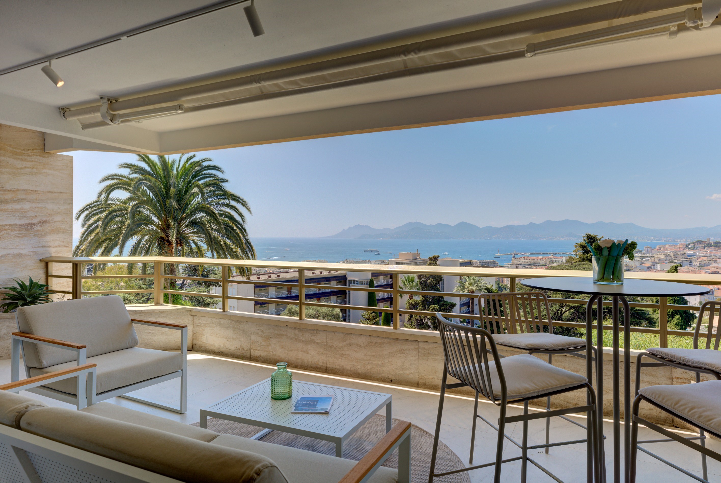  Cannes La Californie 4-bedroom apartment with panoramic bay and Lérins Islands … - 物件實景