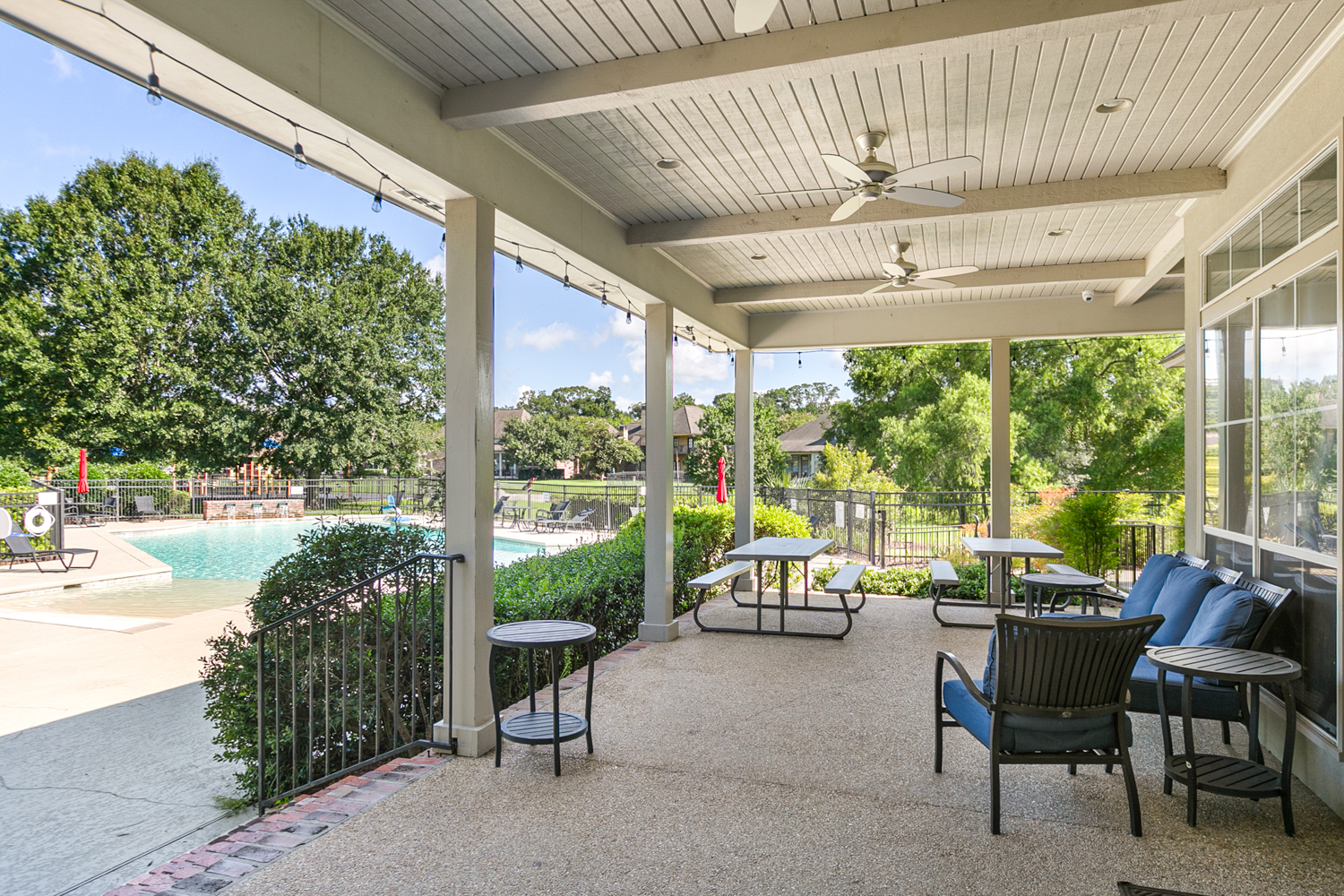 Baton Rouge, Louisiana, 70810, United States, 3 Bedrooms Bedrooms, ,3 BathroomsBathrooms,Residential,For Sale,1917502