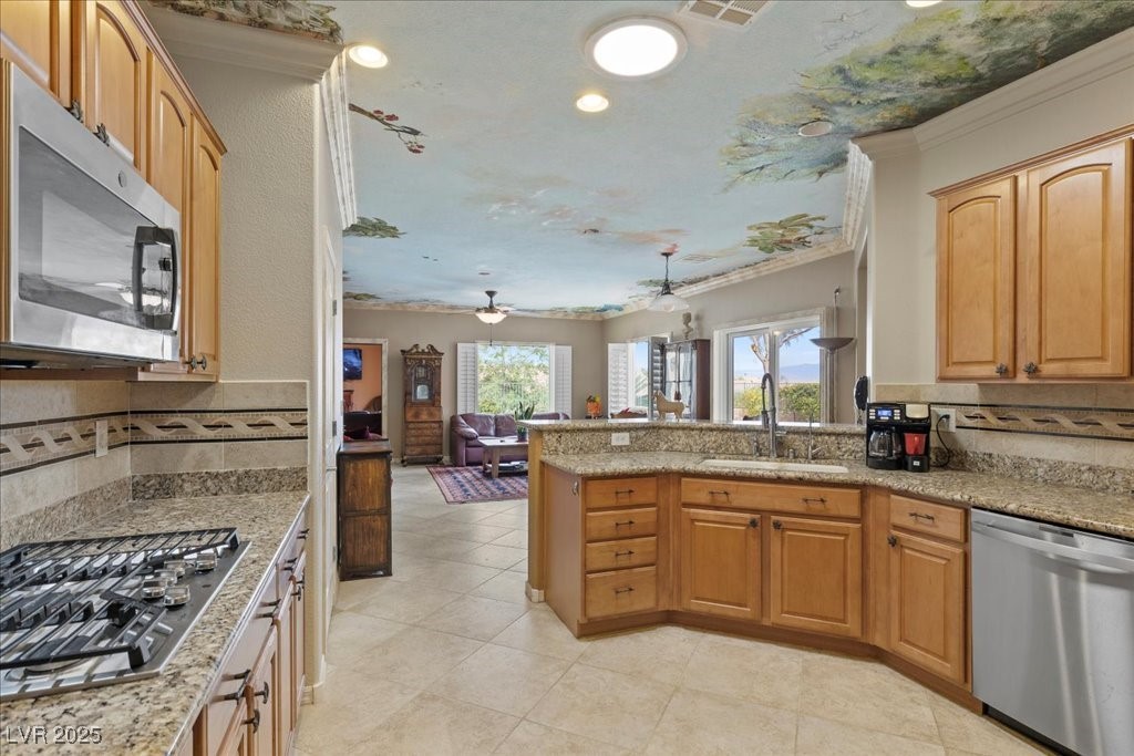 Henderson, Nevada, 89044, United States, 4 Bedrooms Bedrooms, ,3 BathroomsBathrooms,Residential,For Sale,1939796