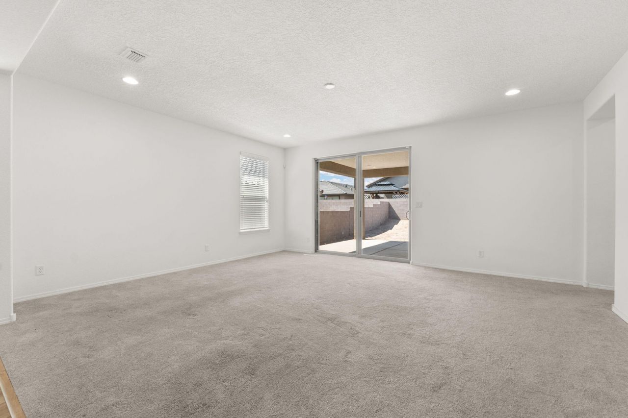 Albuquerque, New Mexico, 87120, United States, 4 Bedrooms Bedrooms, ,2 BathroomsBathrooms,Residential,For Sale,1917579