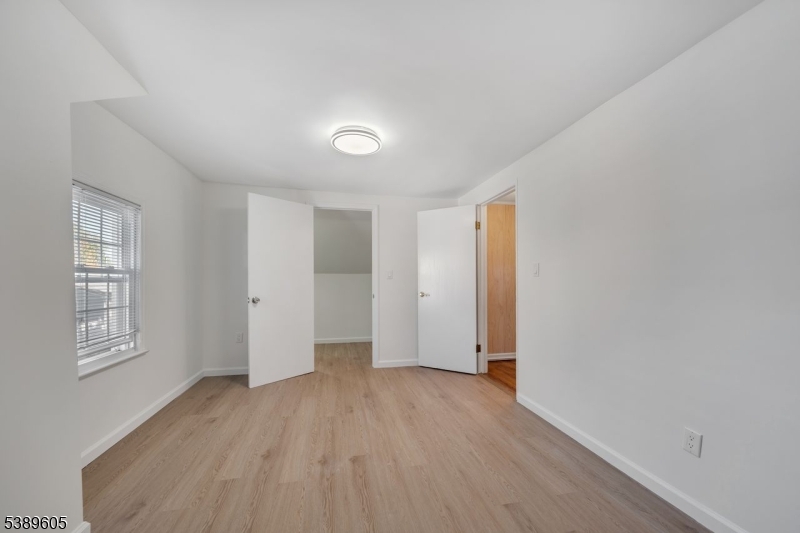 Union Twp., New Jersey, 07083, United States, 4 Bedrooms Bedrooms, ,1 BathroomBathrooms,Residential,For Sale,1989431