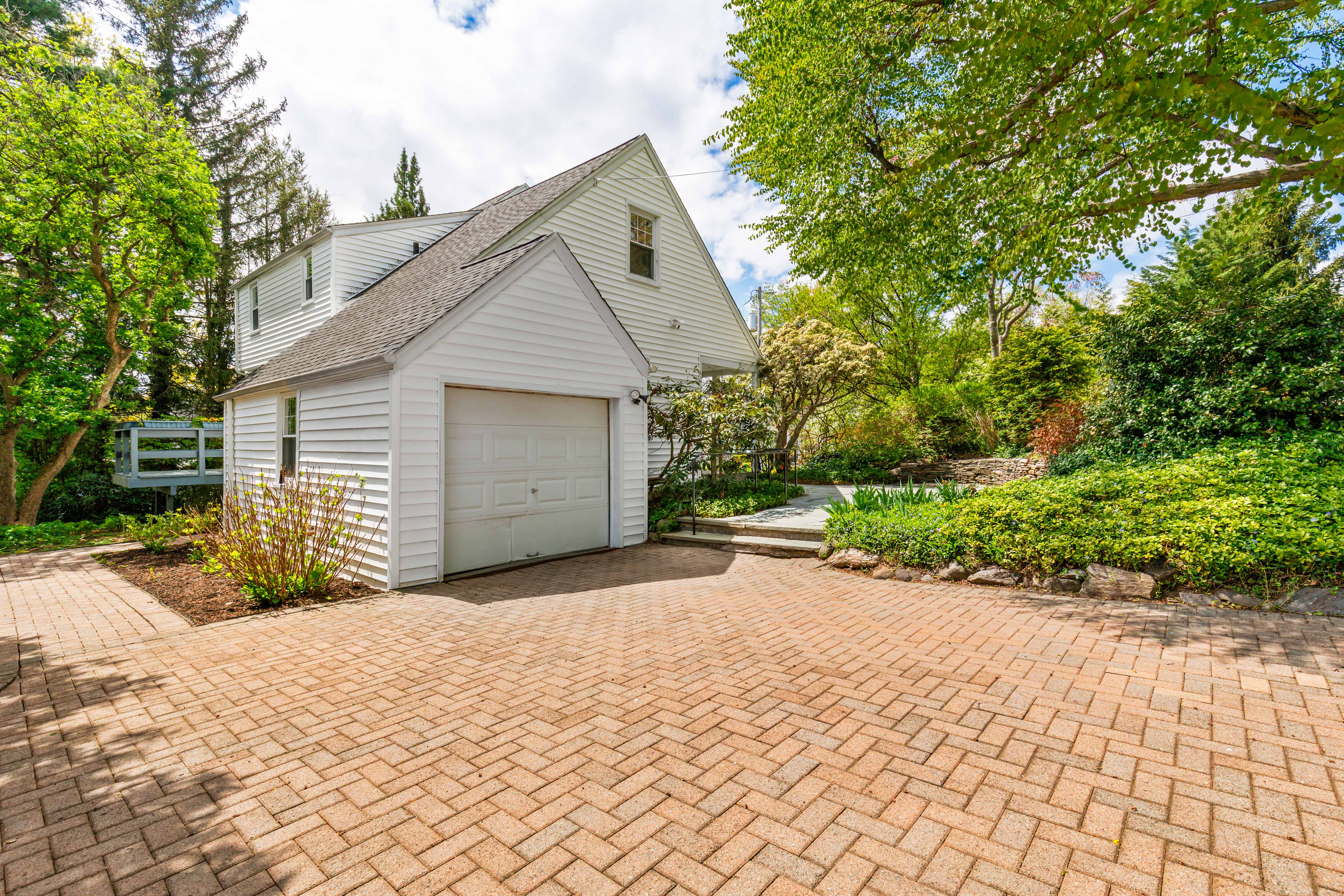  Delightful, Move-In Ready Colonial - 物件實景