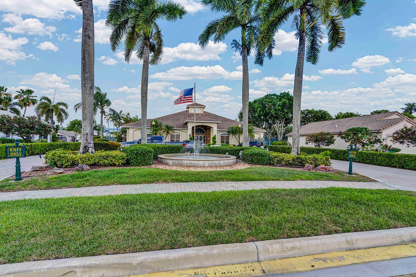 Boca Raton, Florida, 33433, United States, 3 Bedrooms Bedrooms, ,2 BathroomsBathrooms,Residential,For Sale,2048955
