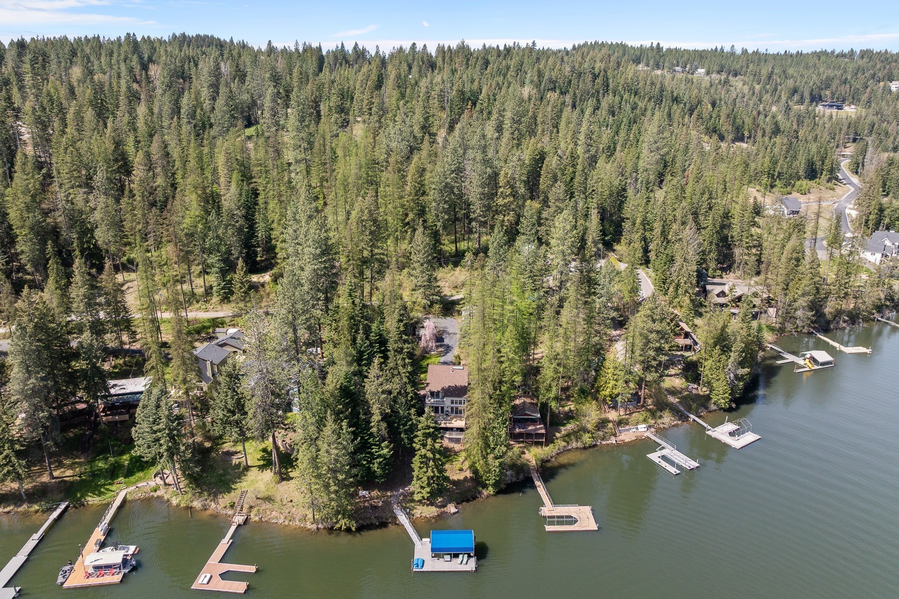  Hayden Lake Year Round Waterfront Living - 物件實景