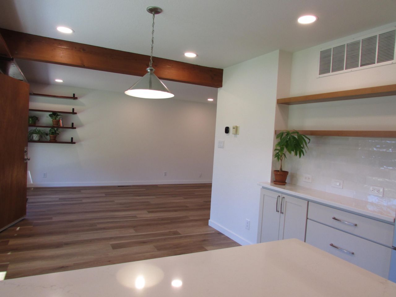 Albuquerque, New Mexico, 87111, United States, 4 Bedrooms Bedrooms, ,3 BathroomsBathrooms,Residential,For Sale,1919605