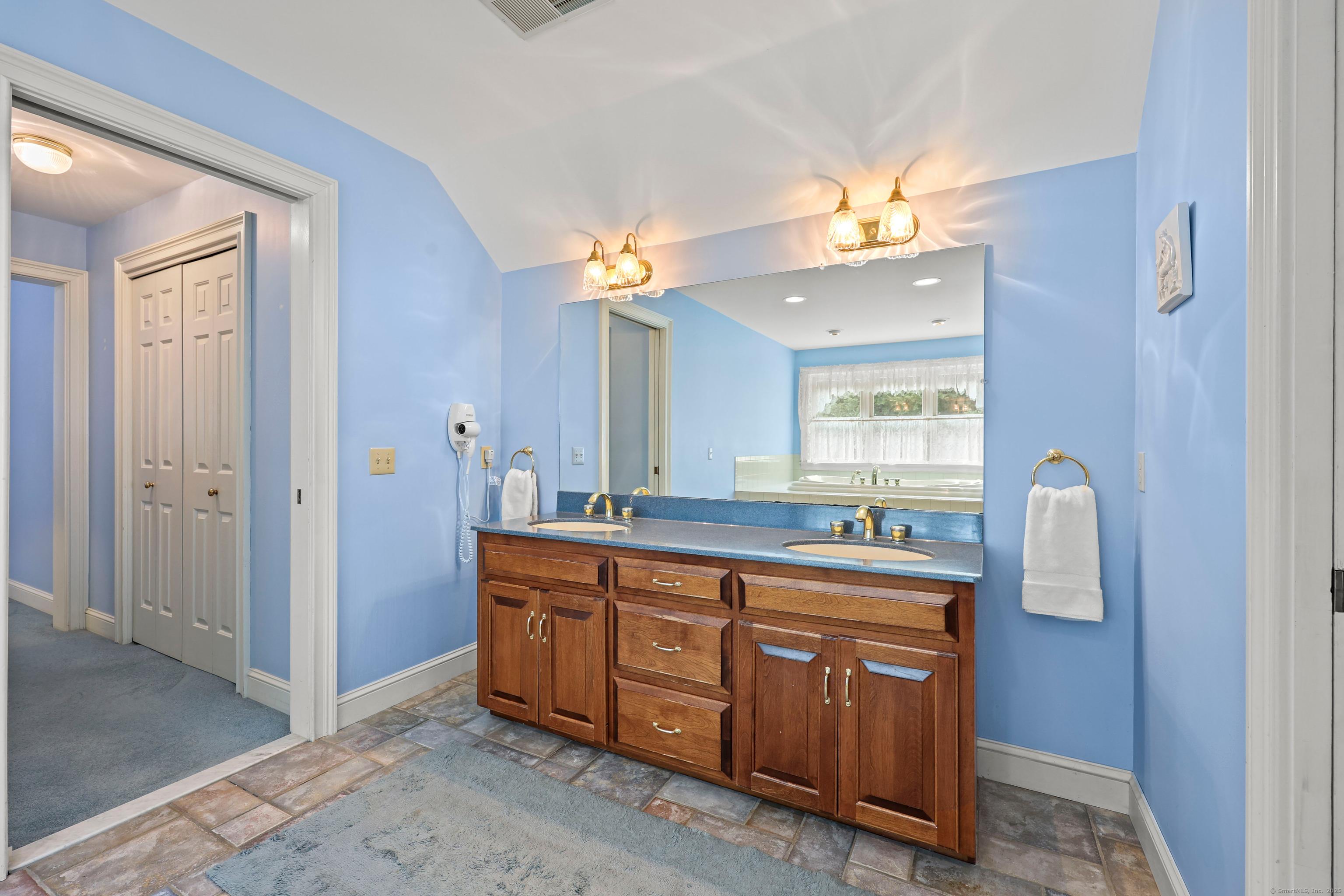 Marlborough, Connecticut, 06447, United States, 4 Bedrooms Bedrooms, ,3 BathroomsBathrooms,Residential,For Sale,1937462