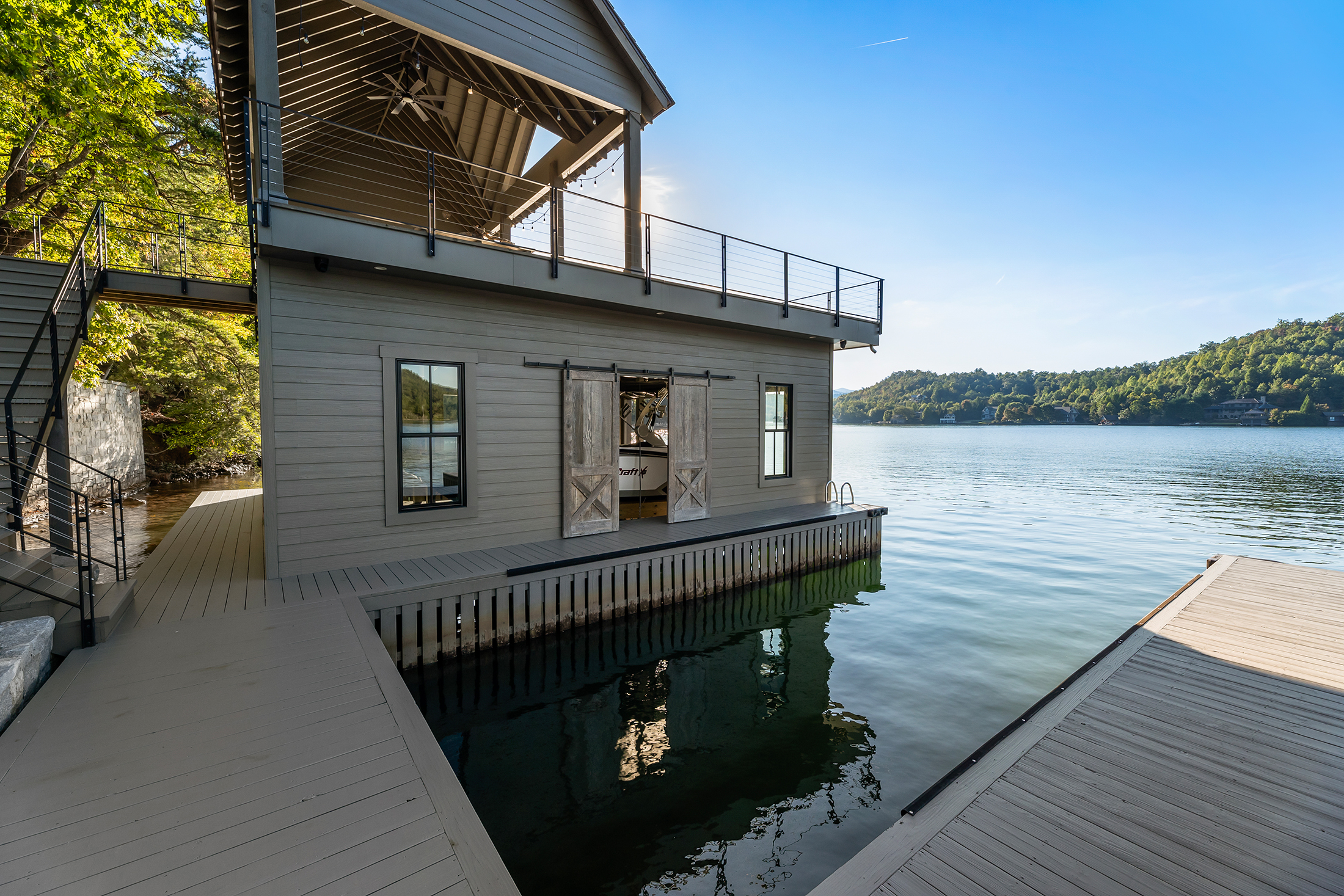  Breathtaking Lake Burton Views from an Exceptional Custom Lakehouse - 物件實景
