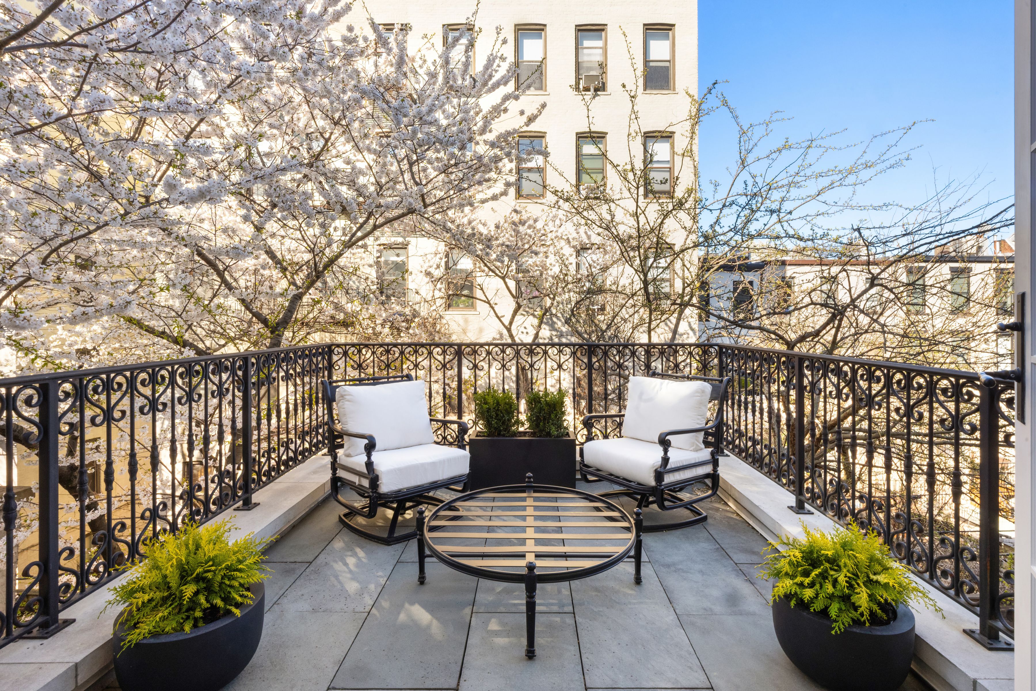  527 3rd Street - 物件實景