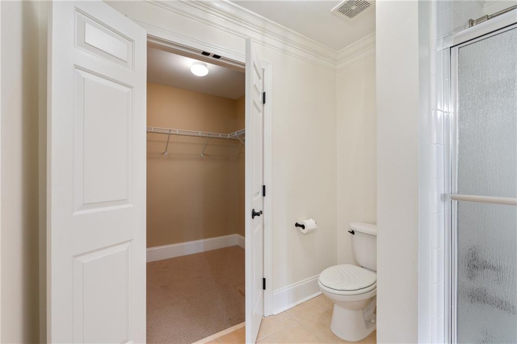 Roswell, Georgia, 30075, United States, 2 Bedrooms Bedrooms, ,3 BathroomsBathrooms,Residential,For Sale,1928798