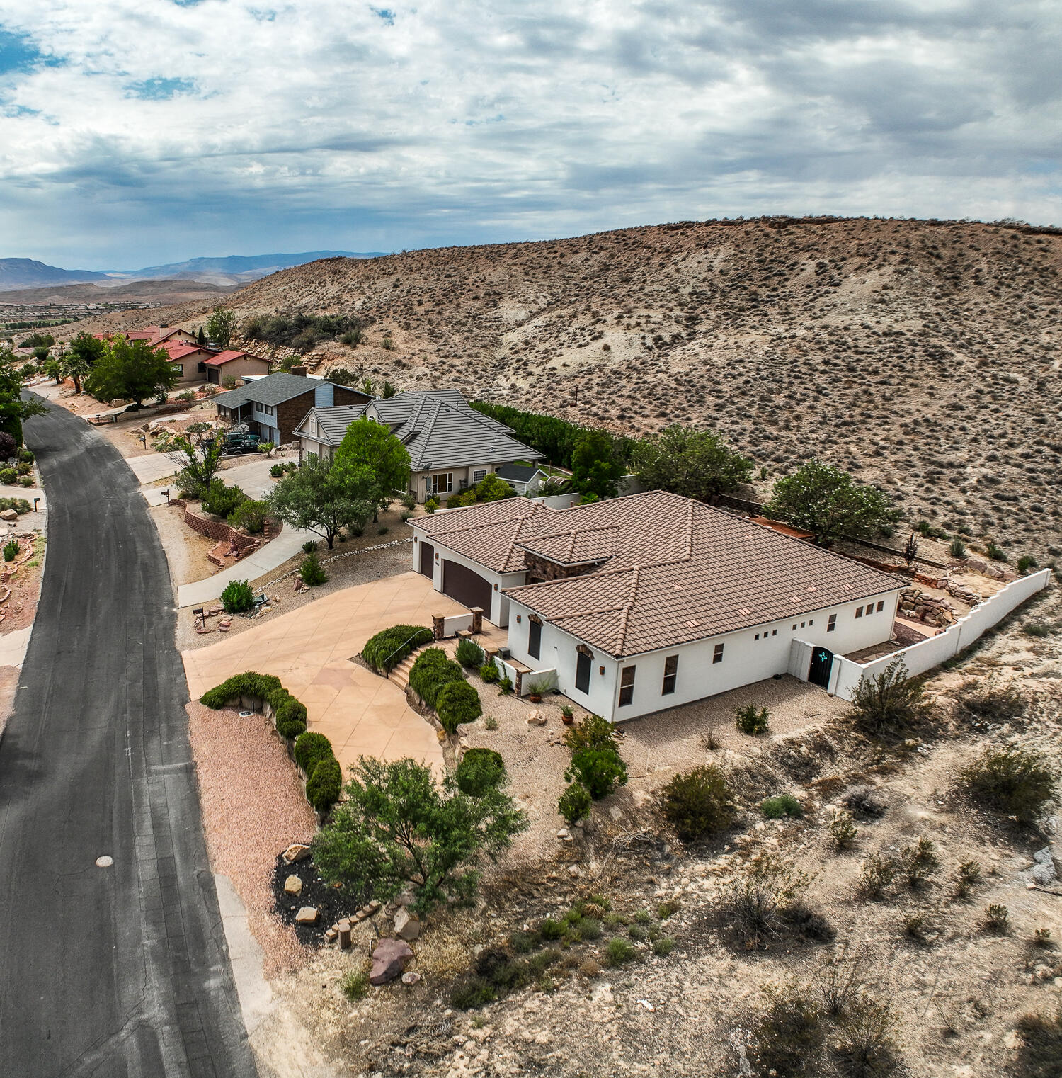 St George, Utah, 84790, United States, 3 Bedrooms Bedrooms, ,Residential,For Sale,1927191
