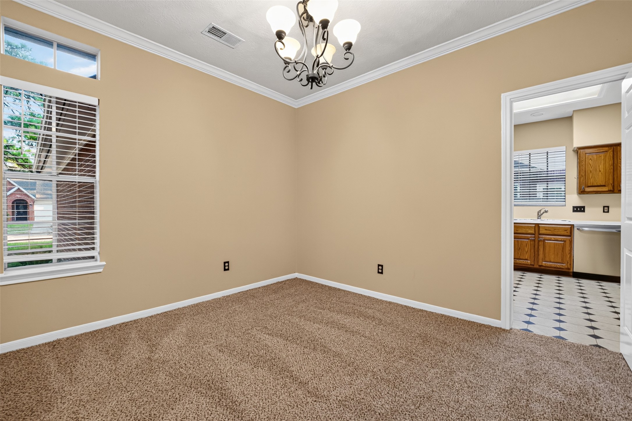 16002 Brittany Knoll Drive - 物件實景