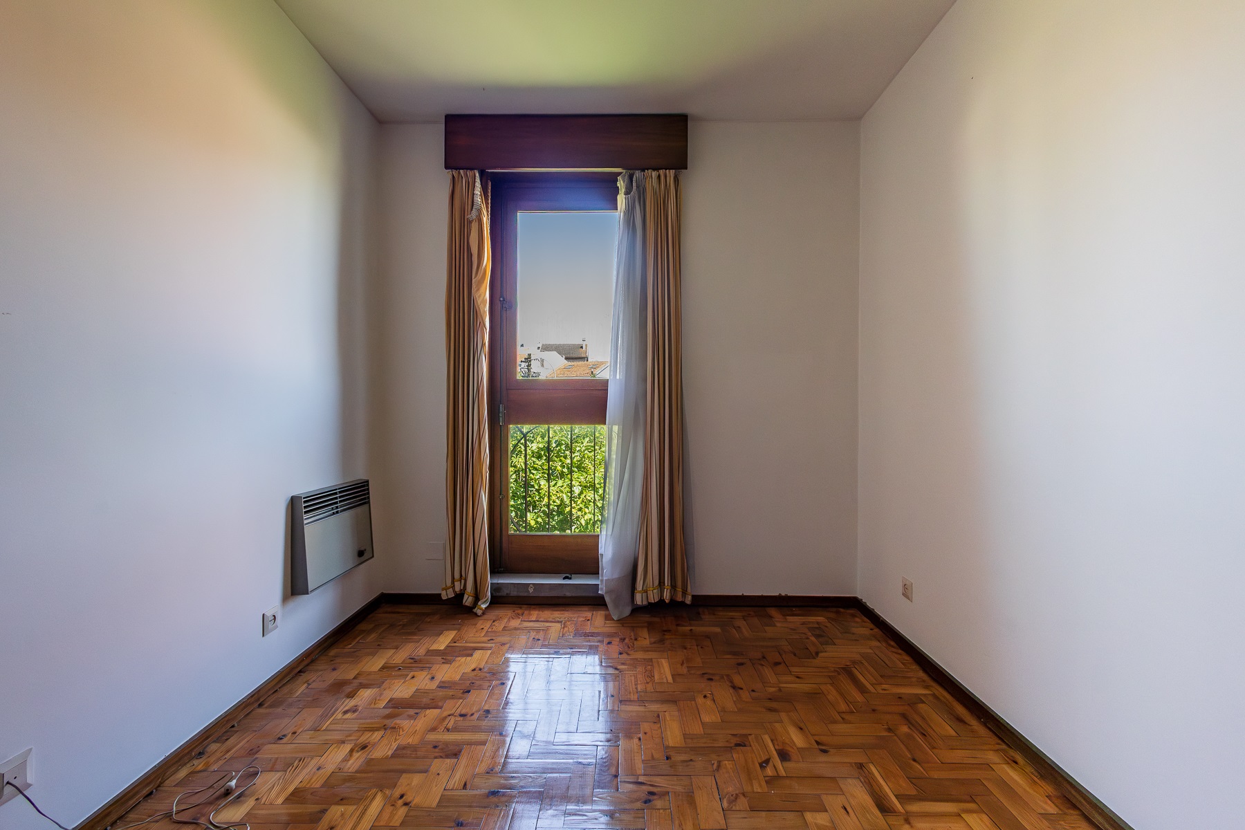  Semi-detached house, 5 bedrooms, for Sale - 物件實景