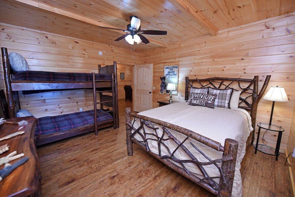 Morganton, Georgia, 30560, United States, 3 Bedrooms Bedrooms, ,3 BathroomsBathrooms,Residential,For Sale,2001916