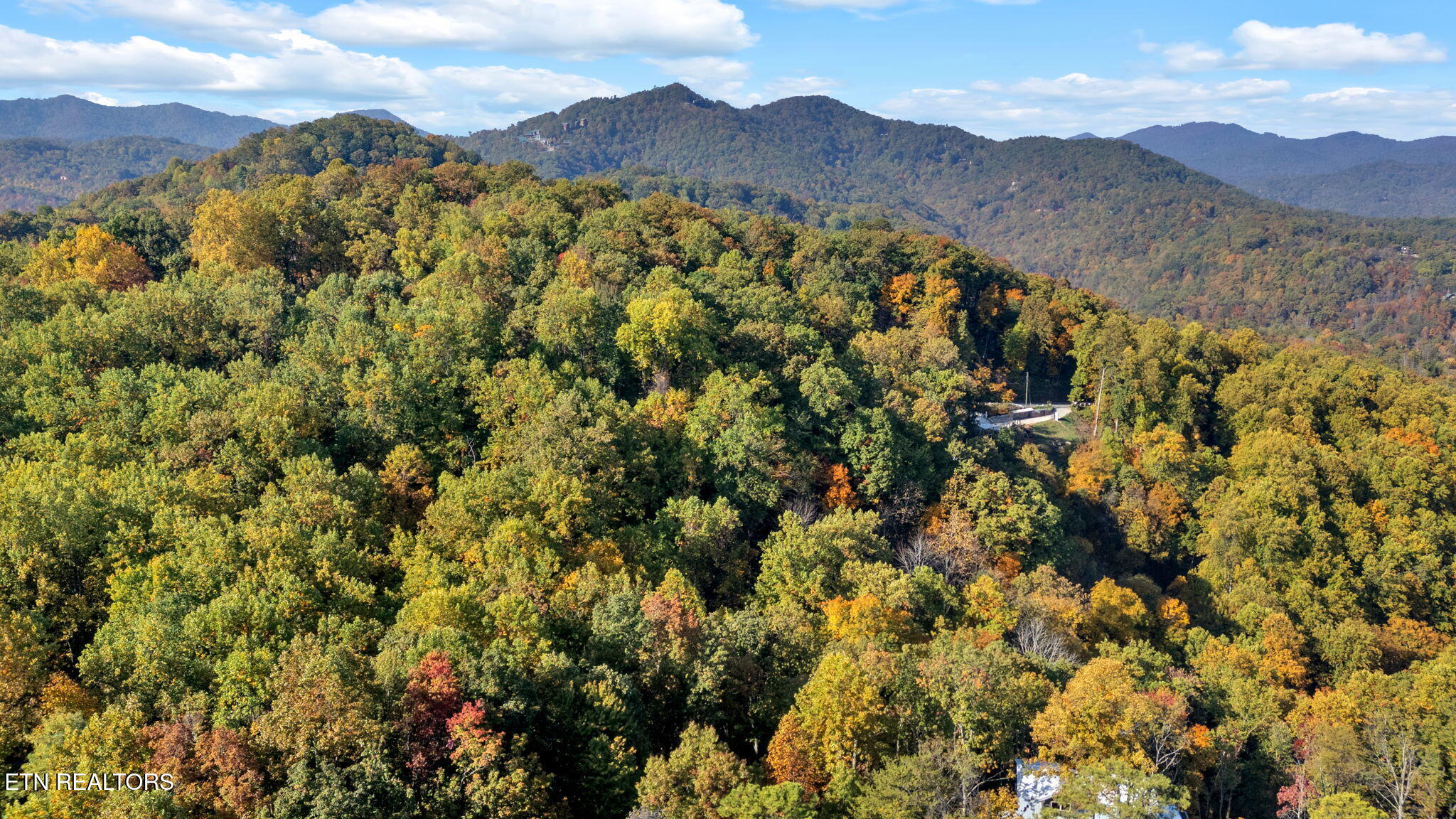 Sevierville, Tennessee, 37862, United States, 2 Bedrooms Bedrooms, ,2 BathroomsBathrooms,Residential,For Sale,2027431