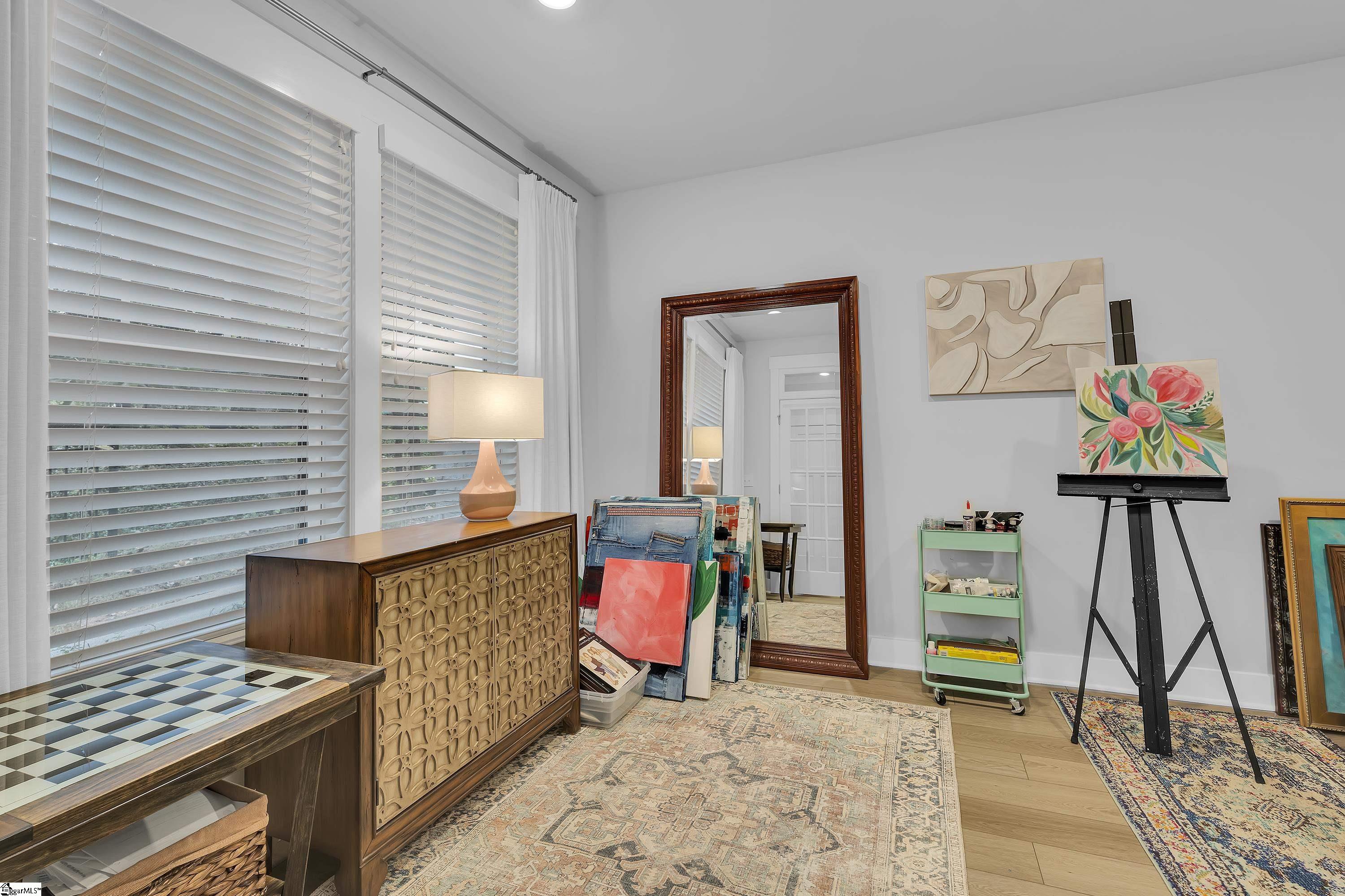 Greenville, South Carolina, 29605, United States, 3 Bedrooms Bedrooms, ,4 BathroomsBathrooms,Residential,For Sale,1958352