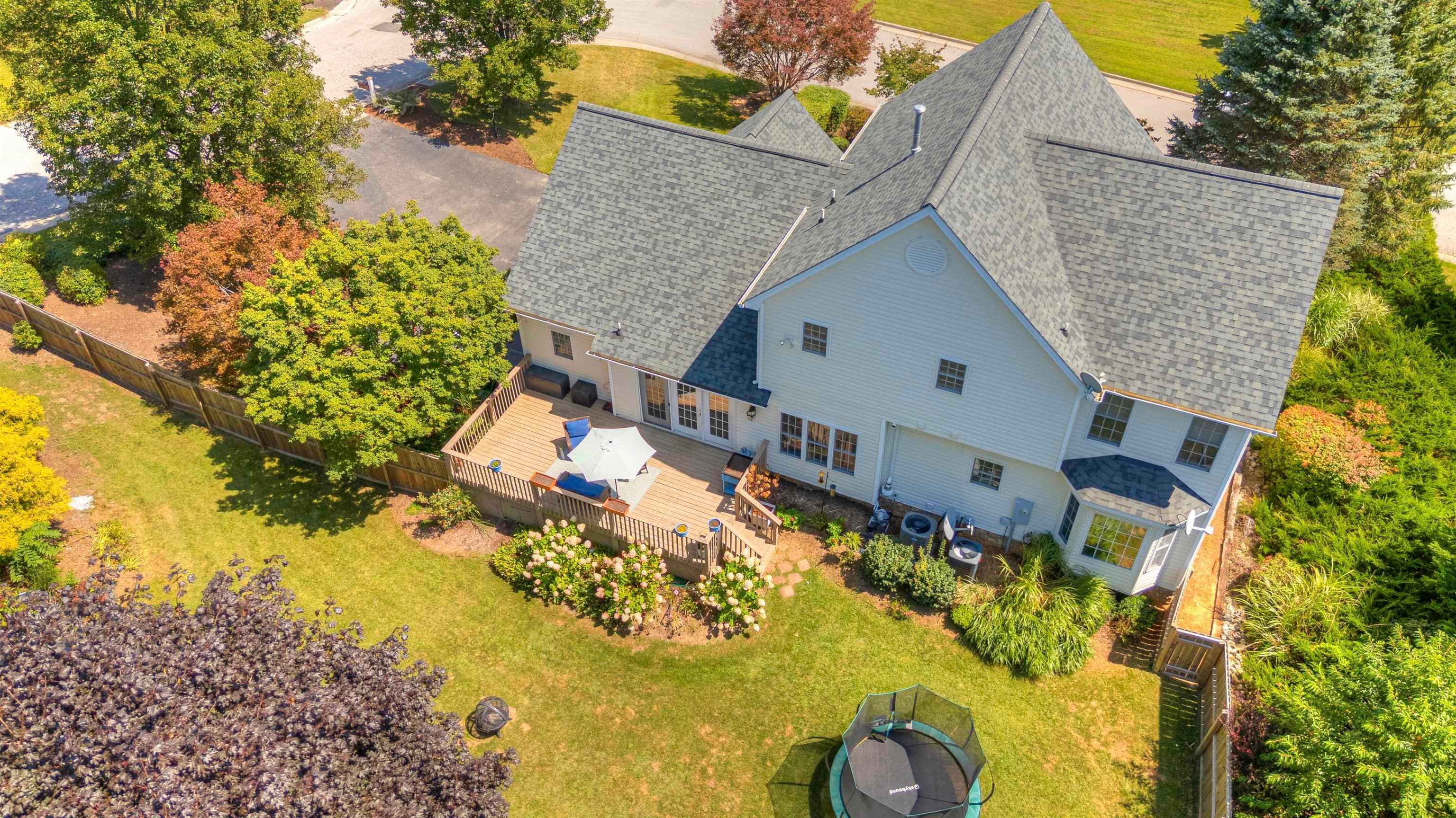 Christiansburg, Virginia, 24073, United States, 4 Bedrooms Bedrooms, ,4 BathroomsBathrooms,Residential,For Sale,1940345