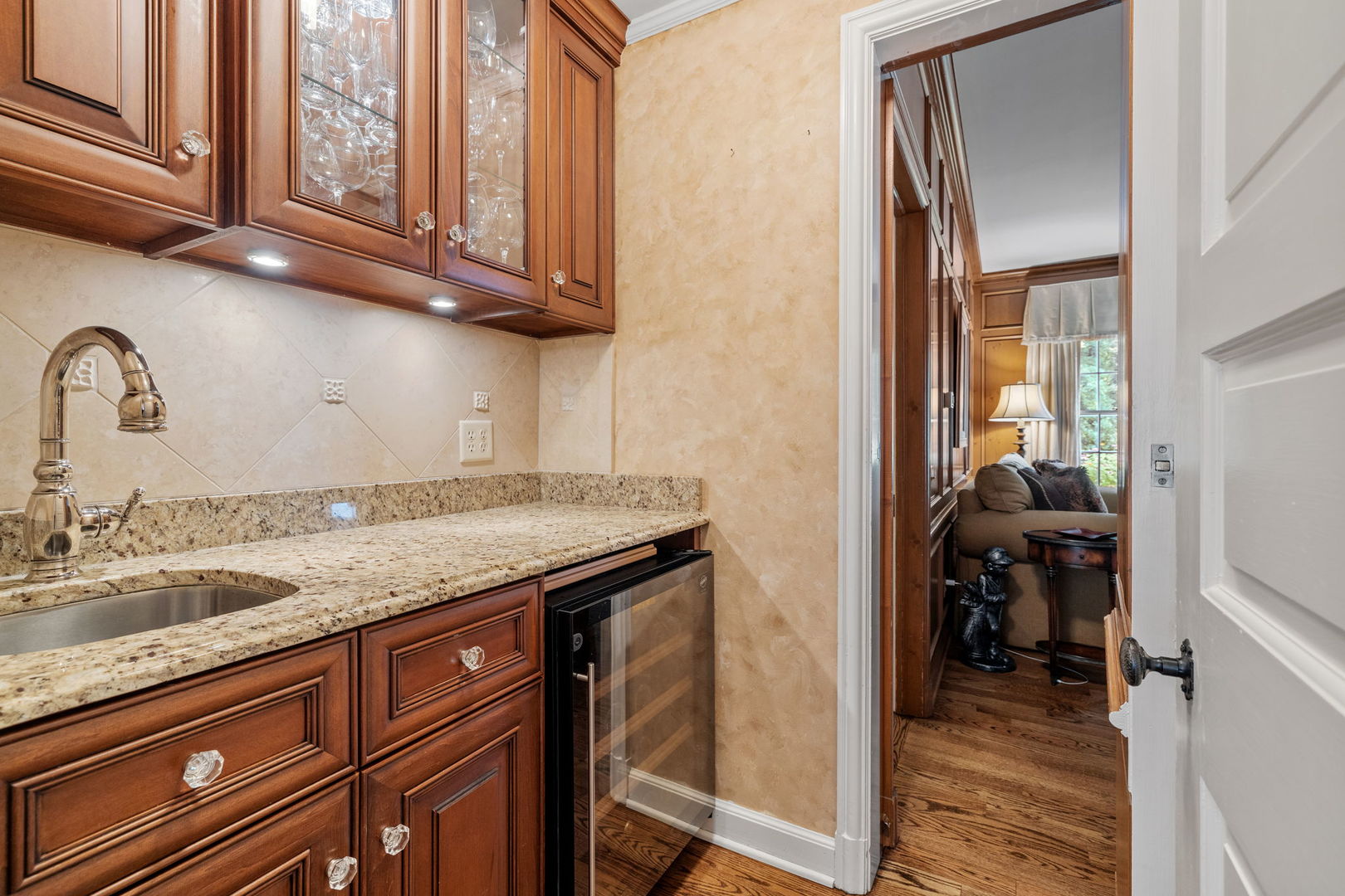 Joliet, Illinois, 60431, United States, 4 Bedrooms Bedrooms, ,5 BathroomsBathrooms,Residential,For Sale,1868408