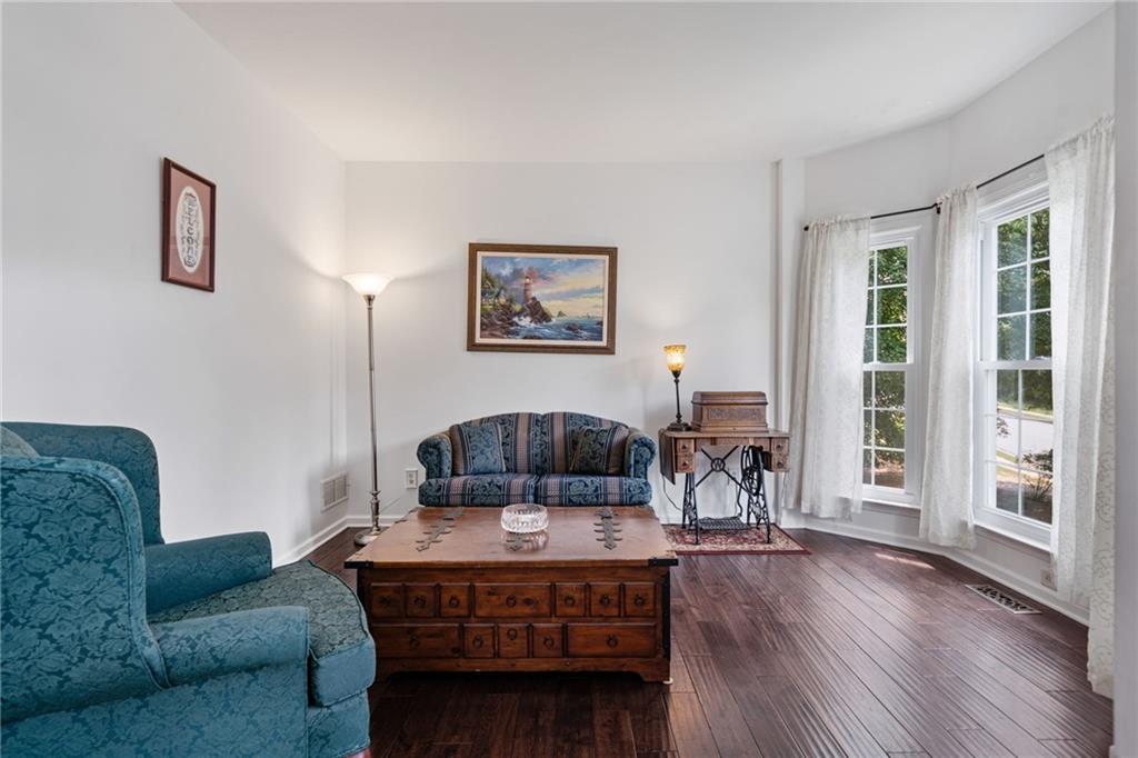 Buford, Georgia, 30518, United States, 6 Bedrooms Bedrooms, ,4 BathroomsBathrooms,Residential,For Sale,1979602