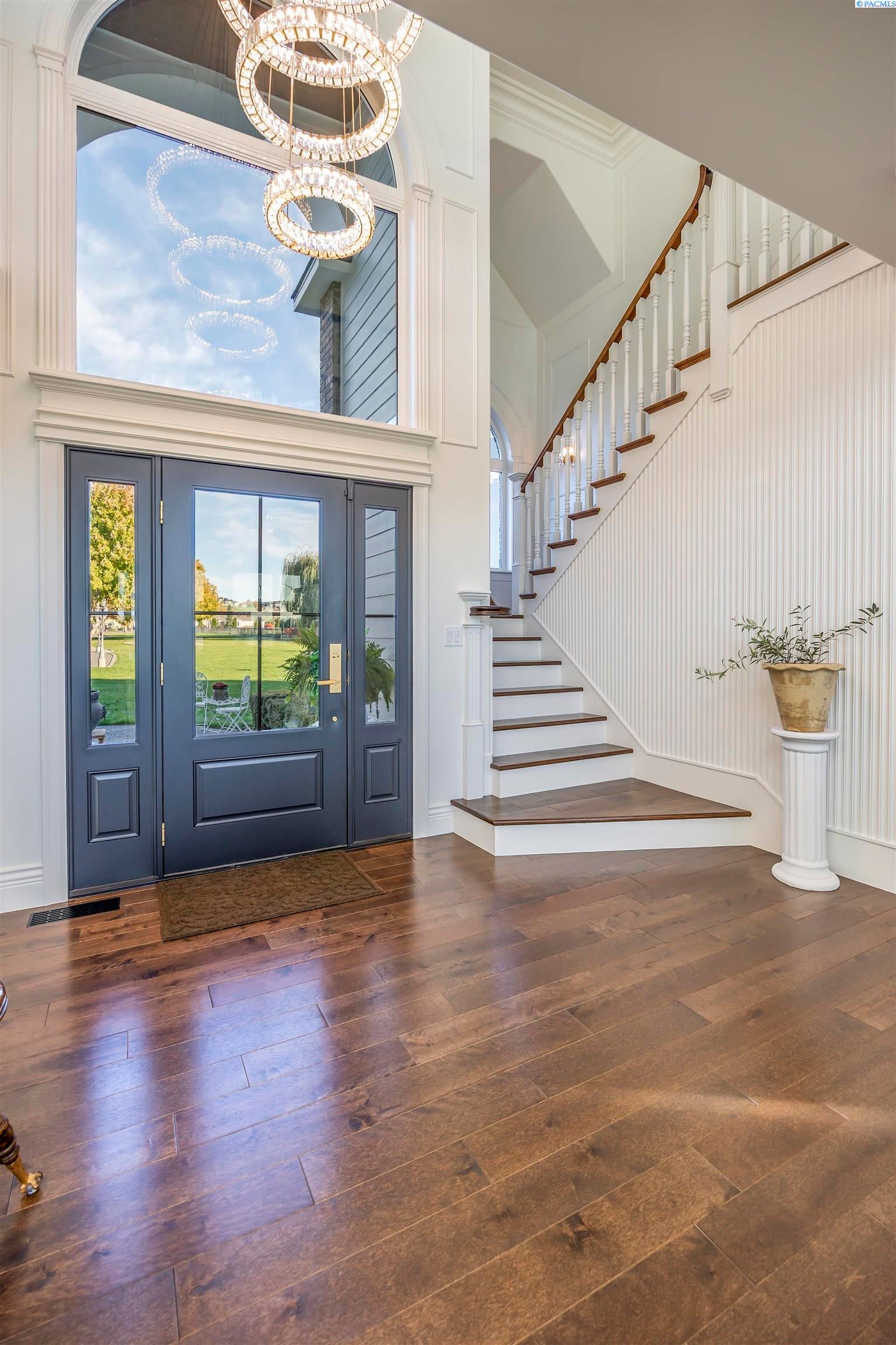 Pasco, Washington, 99301, United States, 4 Bedrooms Bedrooms, ,4 BathroomsBathrooms,Residential,For Sale,1974870