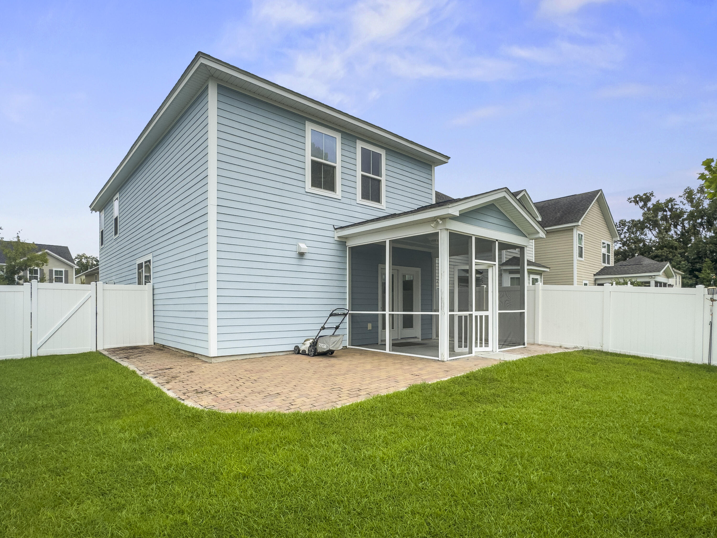 Charleston, South Carolina, 29414, United States, 3 Bedrooms Bedrooms, ,3 BathroomsBathrooms,Residential,For Sale,1913391