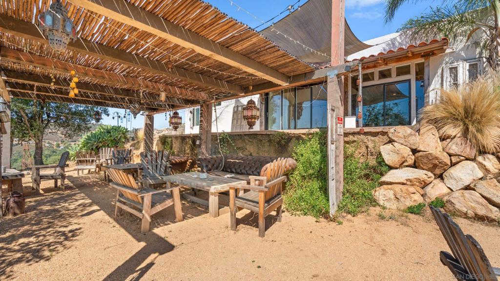 Jamul, California, 91935, United States, 3 Bedrooms Bedrooms, ,2 BathroomsBathrooms,Residential,For Sale,1976566