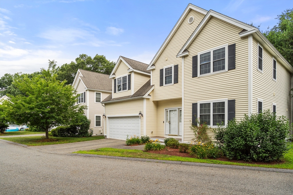 Chelmsford, Massachusetts, 01824, United States, 4 Bedrooms Bedrooms, ,3 BathroomsBathrooms,Residential,For Sale,1940334