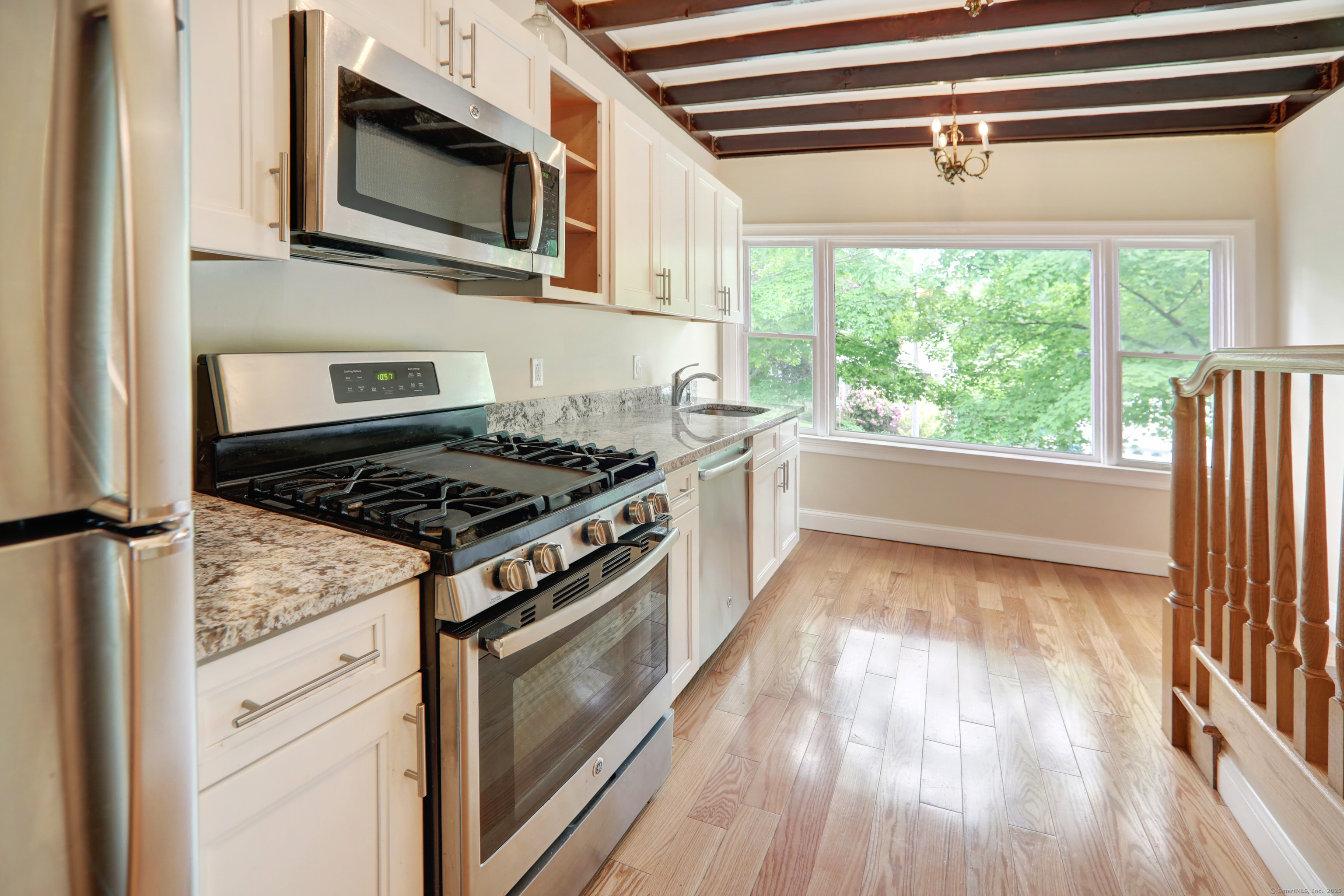Hamden, Connecticut, 06518, United States, 9 Bedrooms Bedrooms, ,3 BathroomsBathrooms,Residential,For Sale,1940176