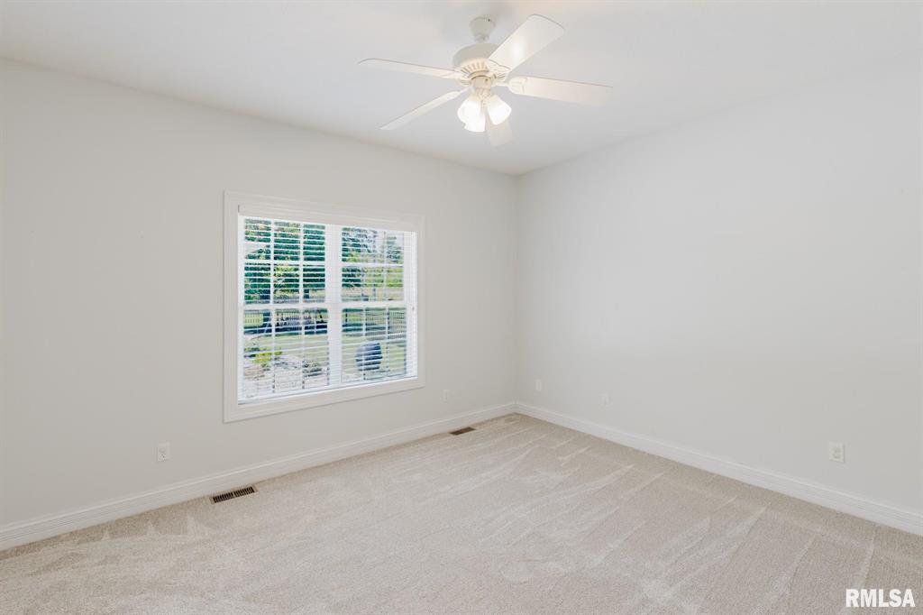 Bismarck, Illinois, 62959, United States, 5 Bedrooms Bedrooms, ,Residential,For Sale,1885319