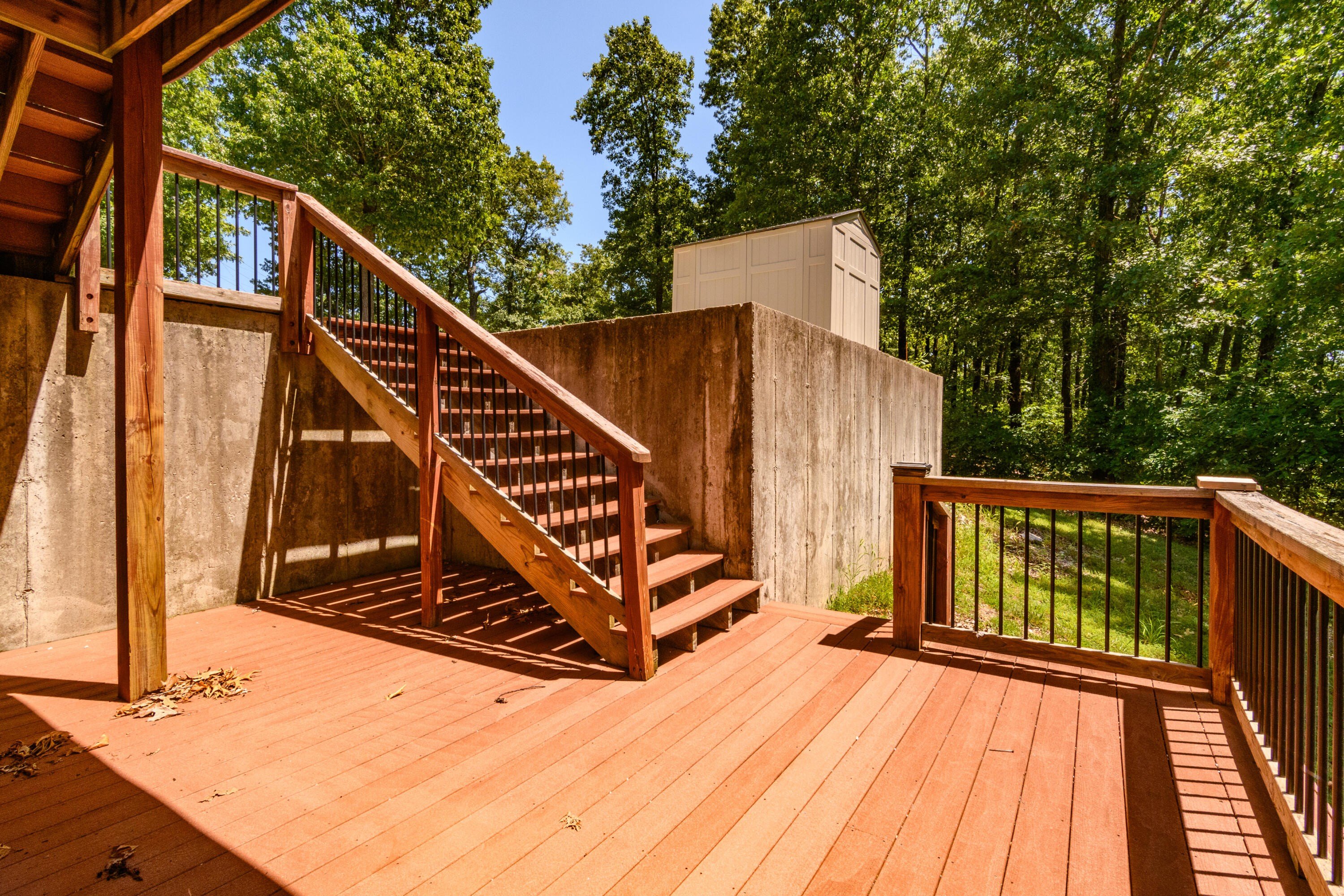 Walnut Shade, Missouri, 65771, United States, 6 Bedrooms Bedrooms, ,5 BathroomsBathrooms,Residential,For Sale,1975828