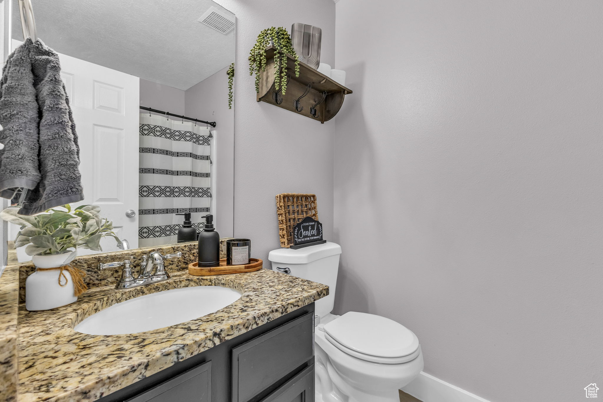 Herriman, Utah, 84096, United States, 5 Bedrooms Bedrooms, ,2 BathroomsBathrooms,Residential,For Sale,1850262