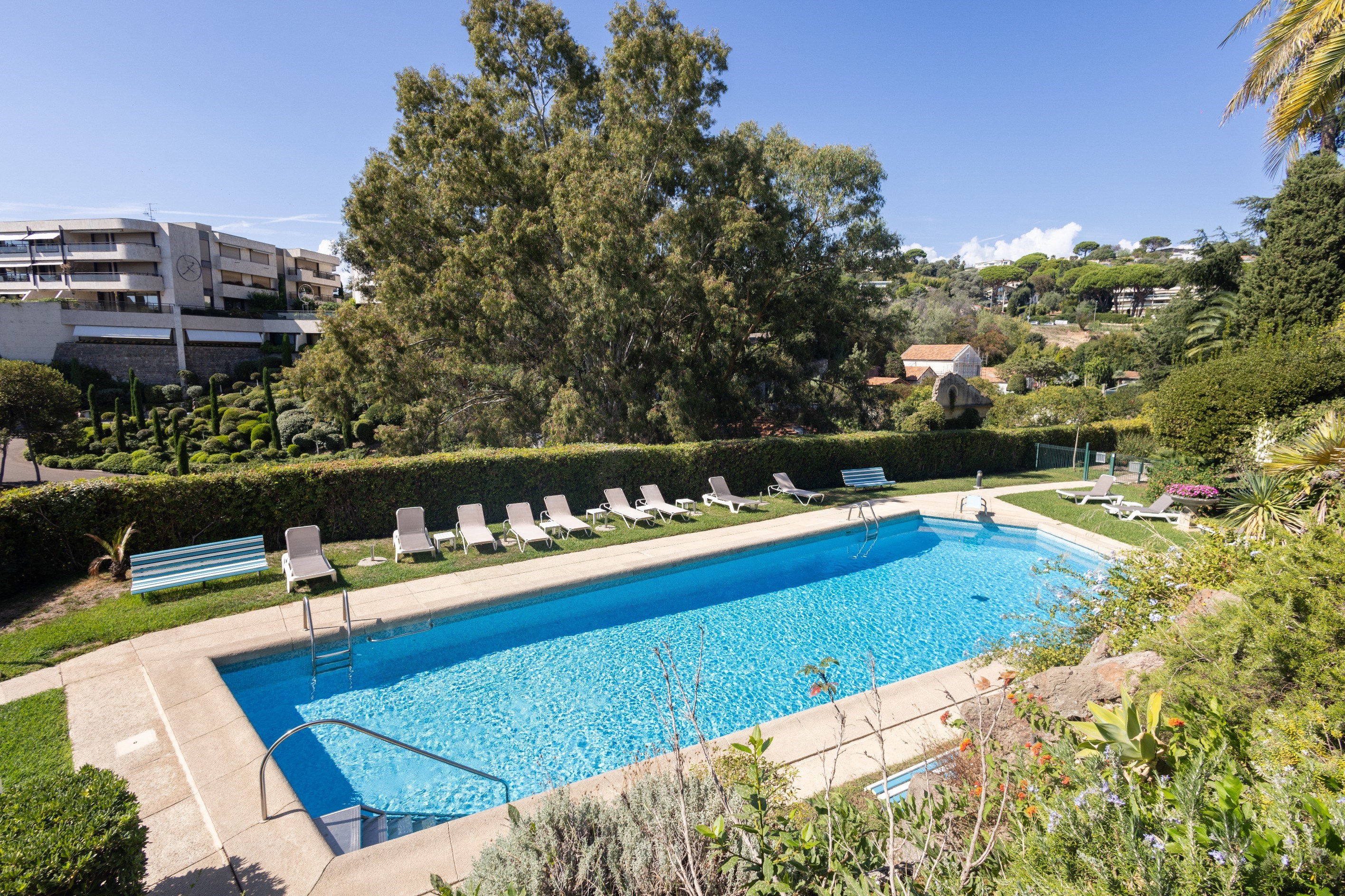  Cannes Croix des Gardes, luxury garden apartment for sale, sea views, private g… - 物件實景