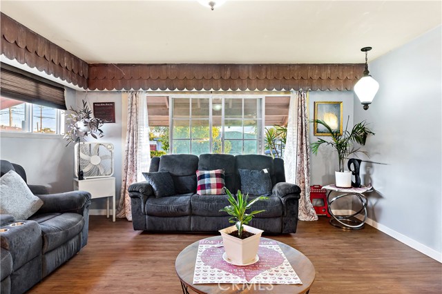 Compton, California, 90220, United States, 3 Bedrooms Bedrooms, ,2 BathroomsBathrooms,Residential,For Sale,1974980