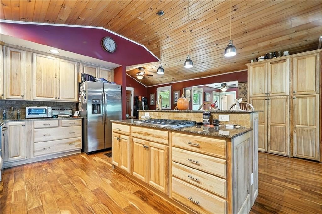 Talking Rock, Georgia, 30175, United States, 4 Bedrooms Bedrooms, ,3 BathroomsBathrooms,Residential,For Sale,1973783