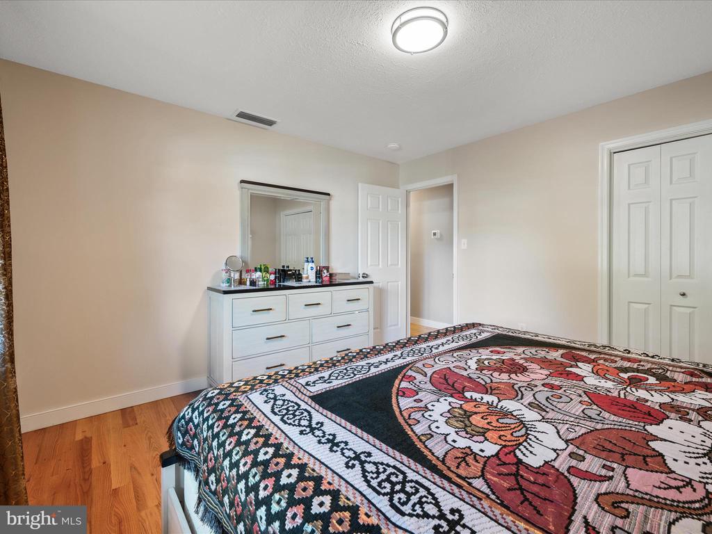 Winchester, Virginia, 22601, United States, 3 Bedrooms Bedrooms, ,3 BathroomsBathrooms,Residential,For Sale,1978922