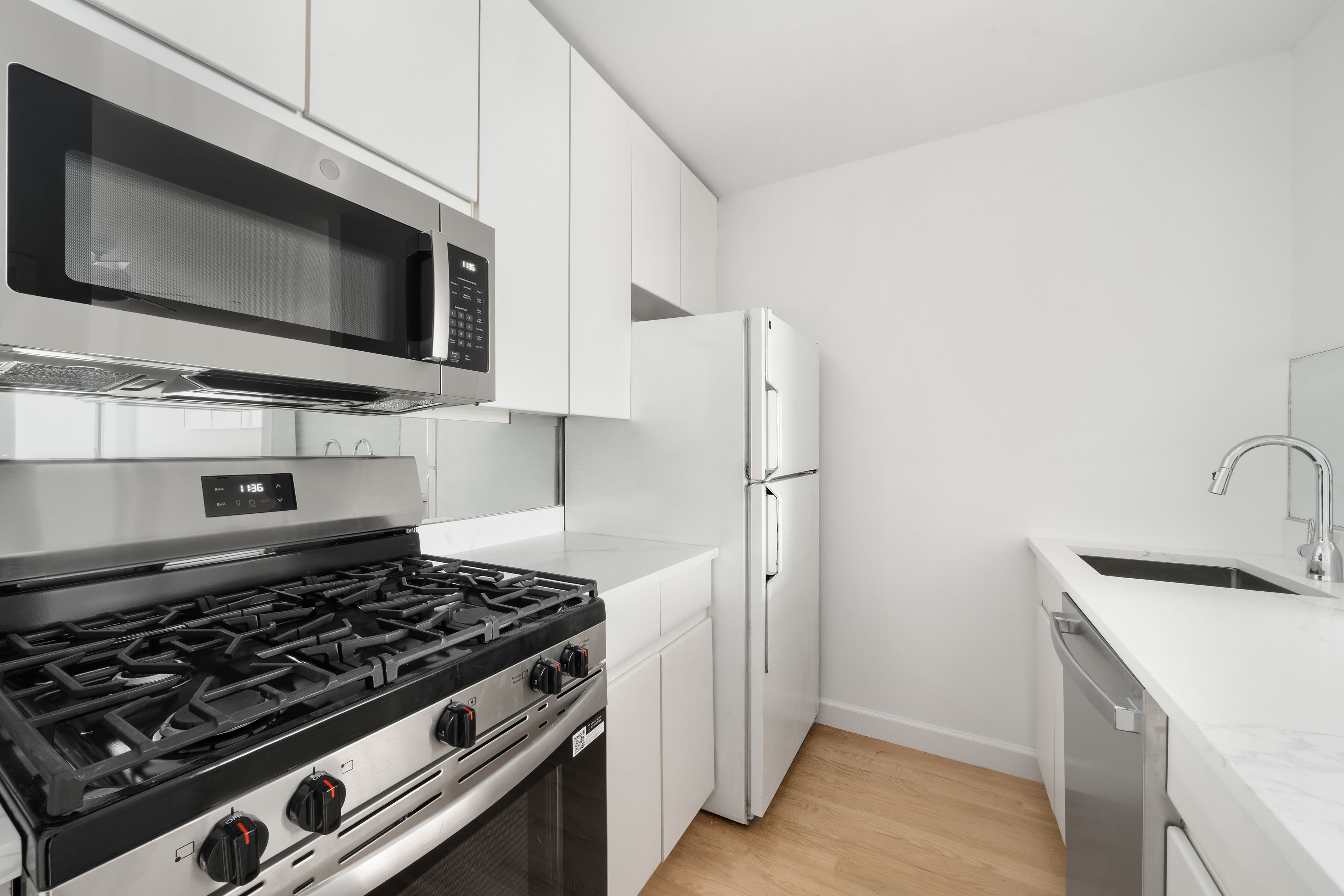  270 West 17th Street, 6I - 物件實景