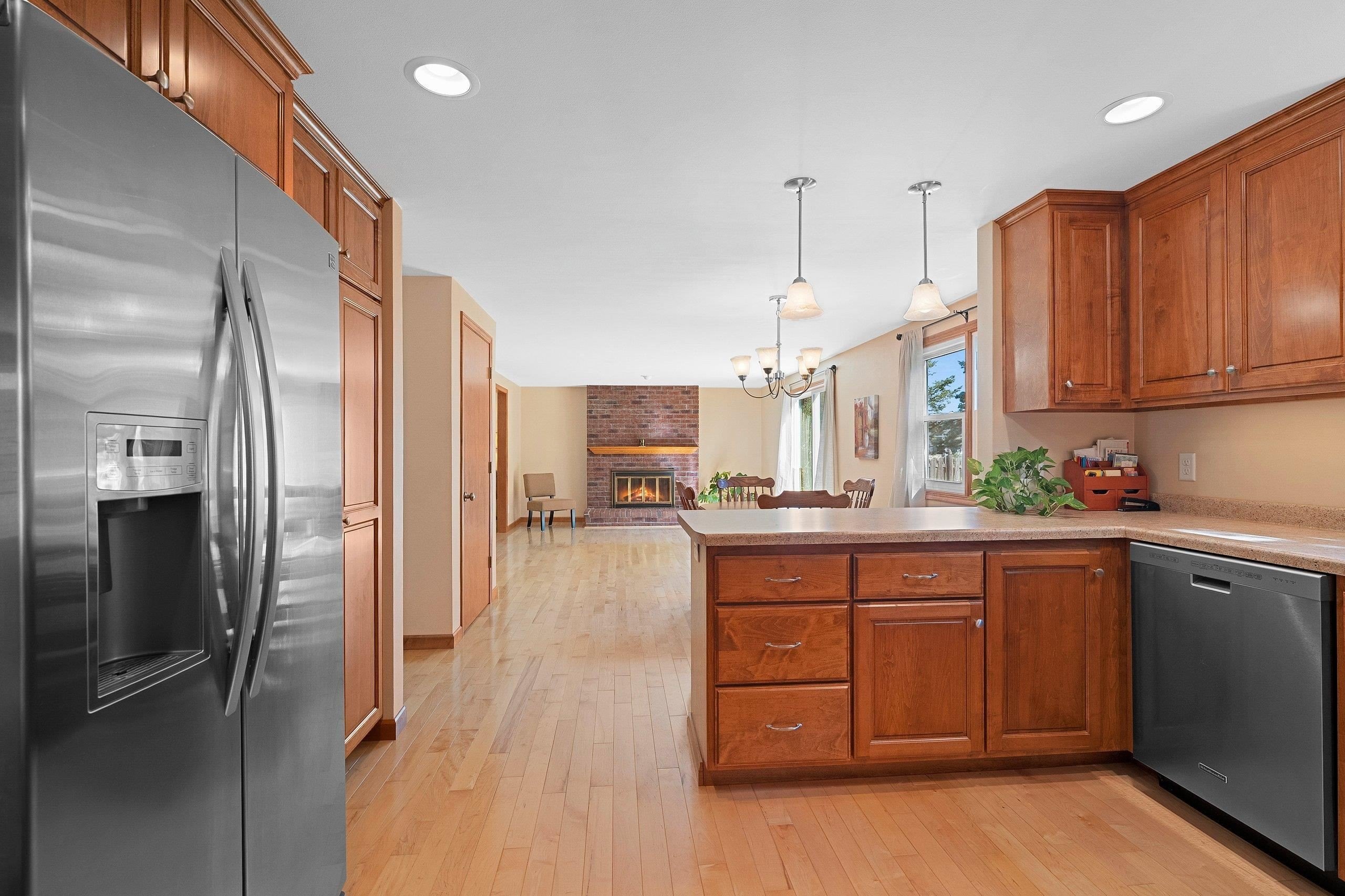 GREEN BAY, Wisconsin, 54304-4417, United States, 4 Bedrooms Bedrooms, ,2 BathroomsBathrooms,Residential,For Sale,1978060