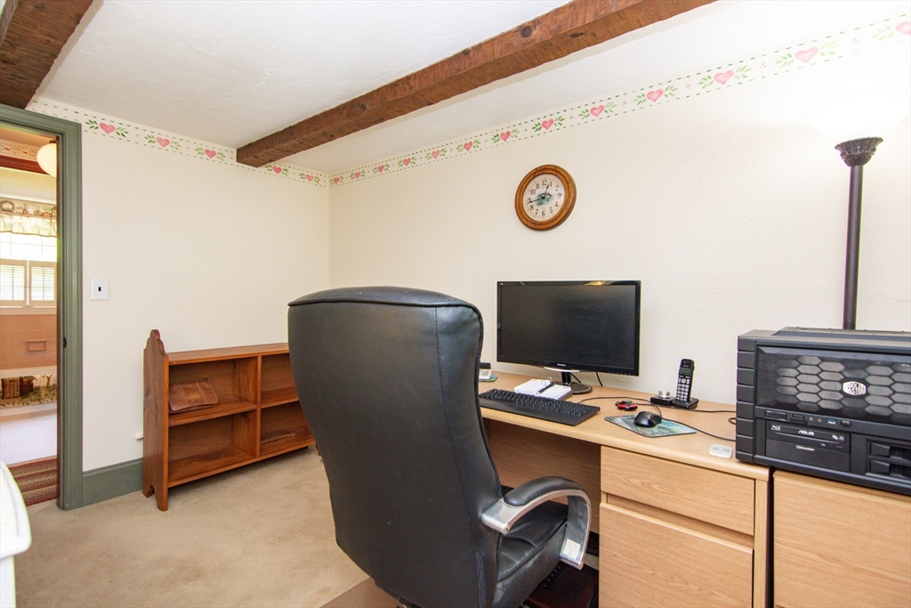 Hanson, Massachusetts, 02341, United States, 3 Bedrooms Bedrooms, ,Residential,For Sale,1920673