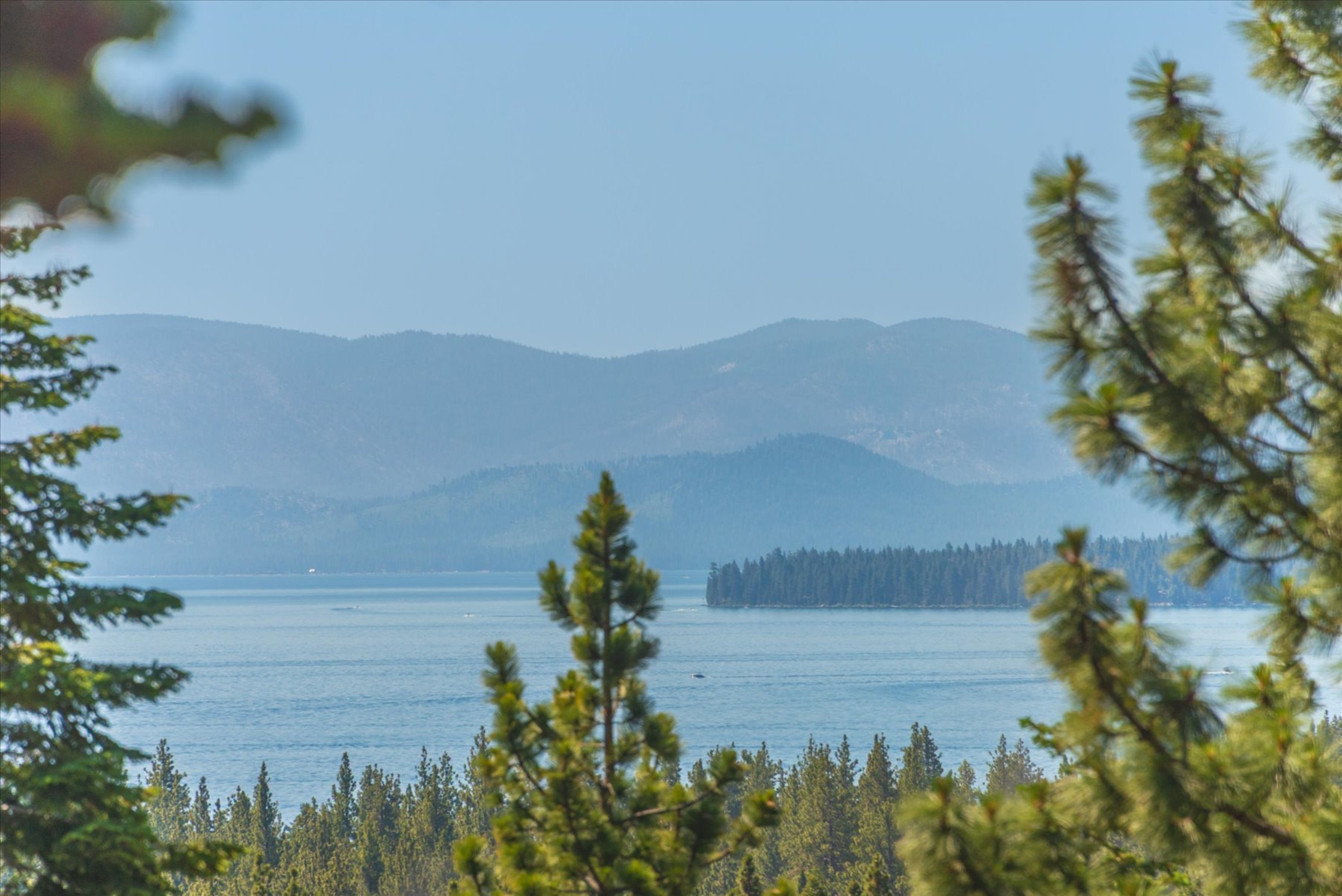  Lake Tahoe Views with Private Pier & Buoy Access - 物件實景